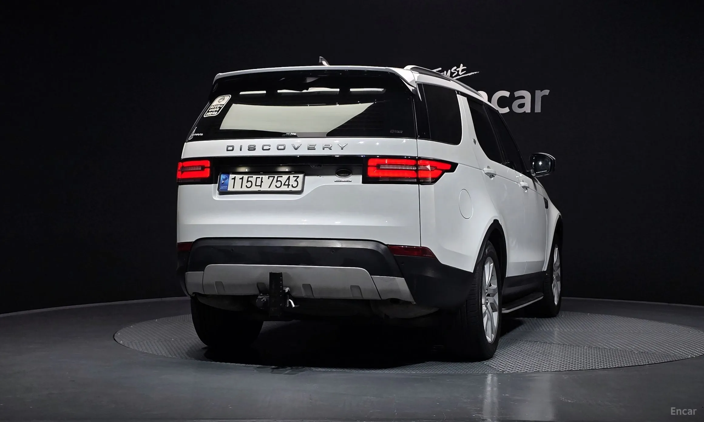 Land Rover Discovery 5 превью 3