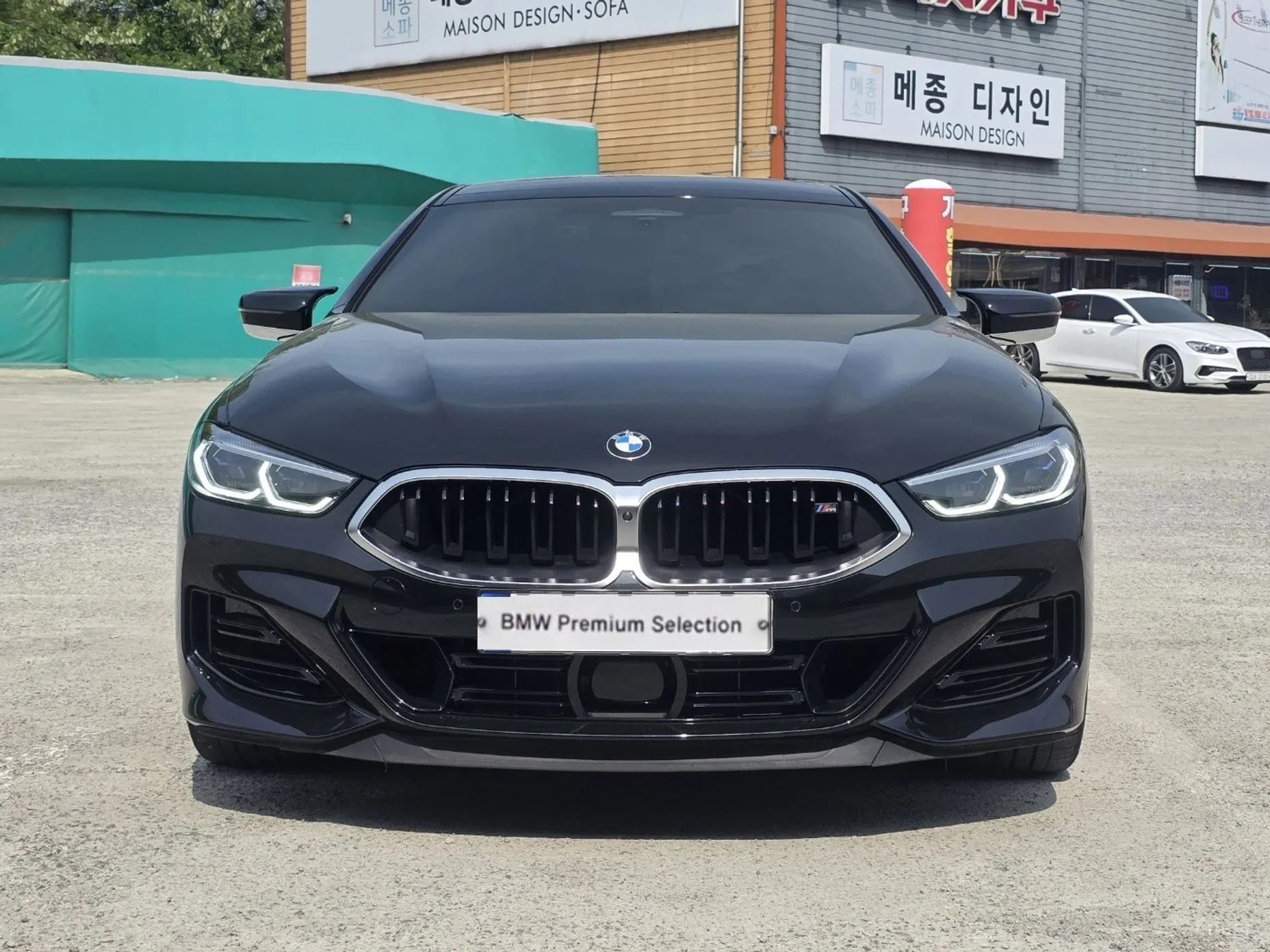 BMW 8-series (G15)