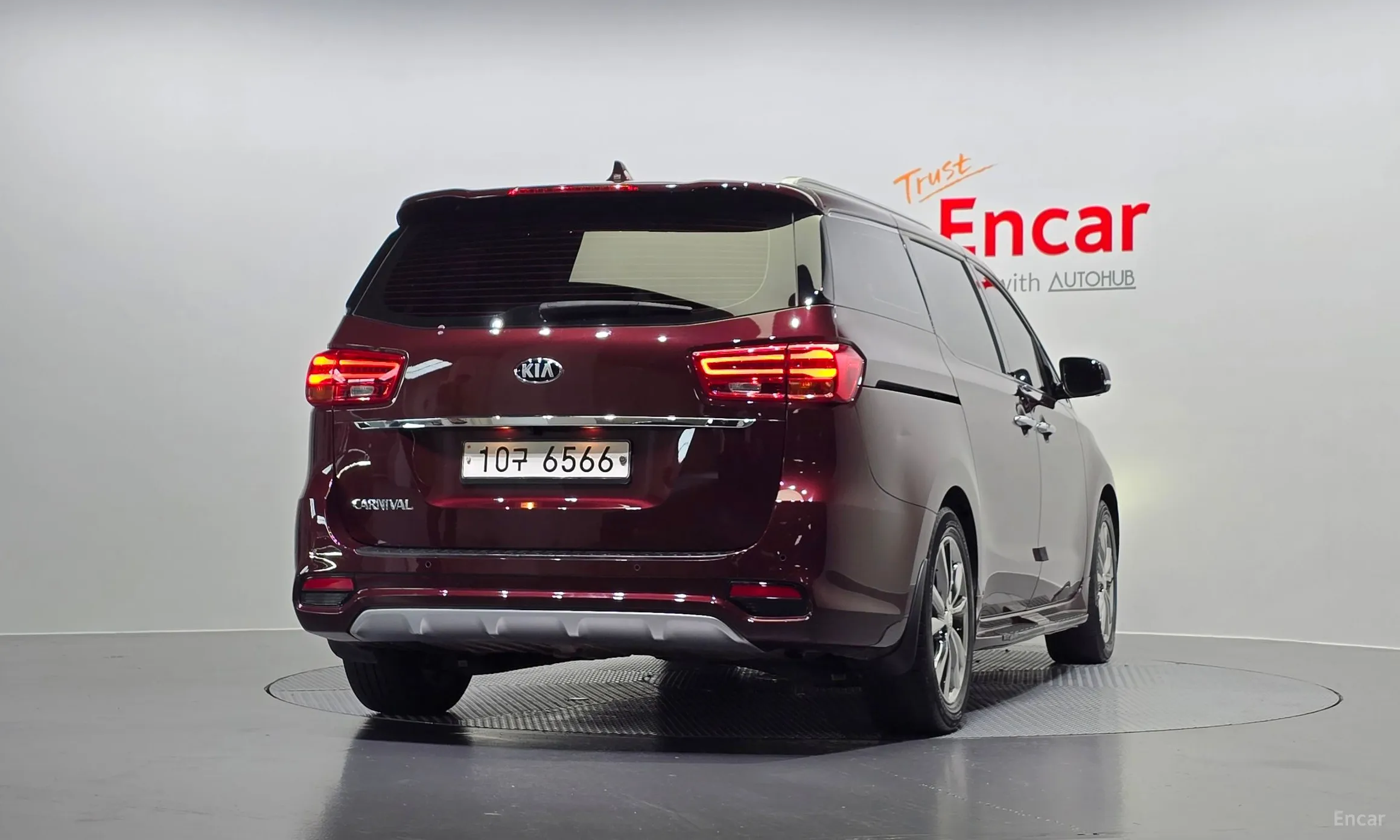 Kia Carnival превью 3