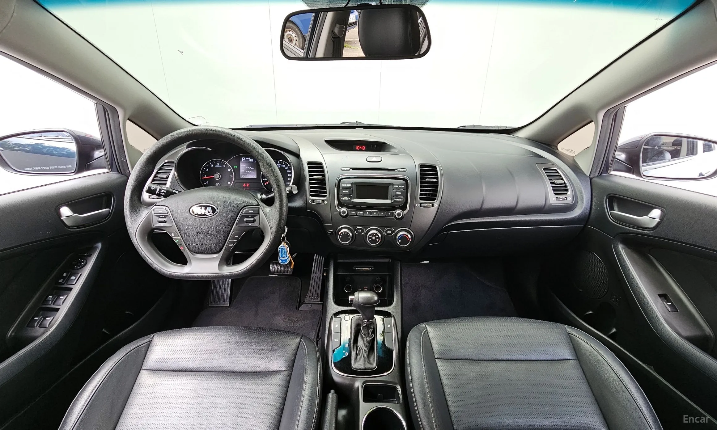 Kia K3 превью 4