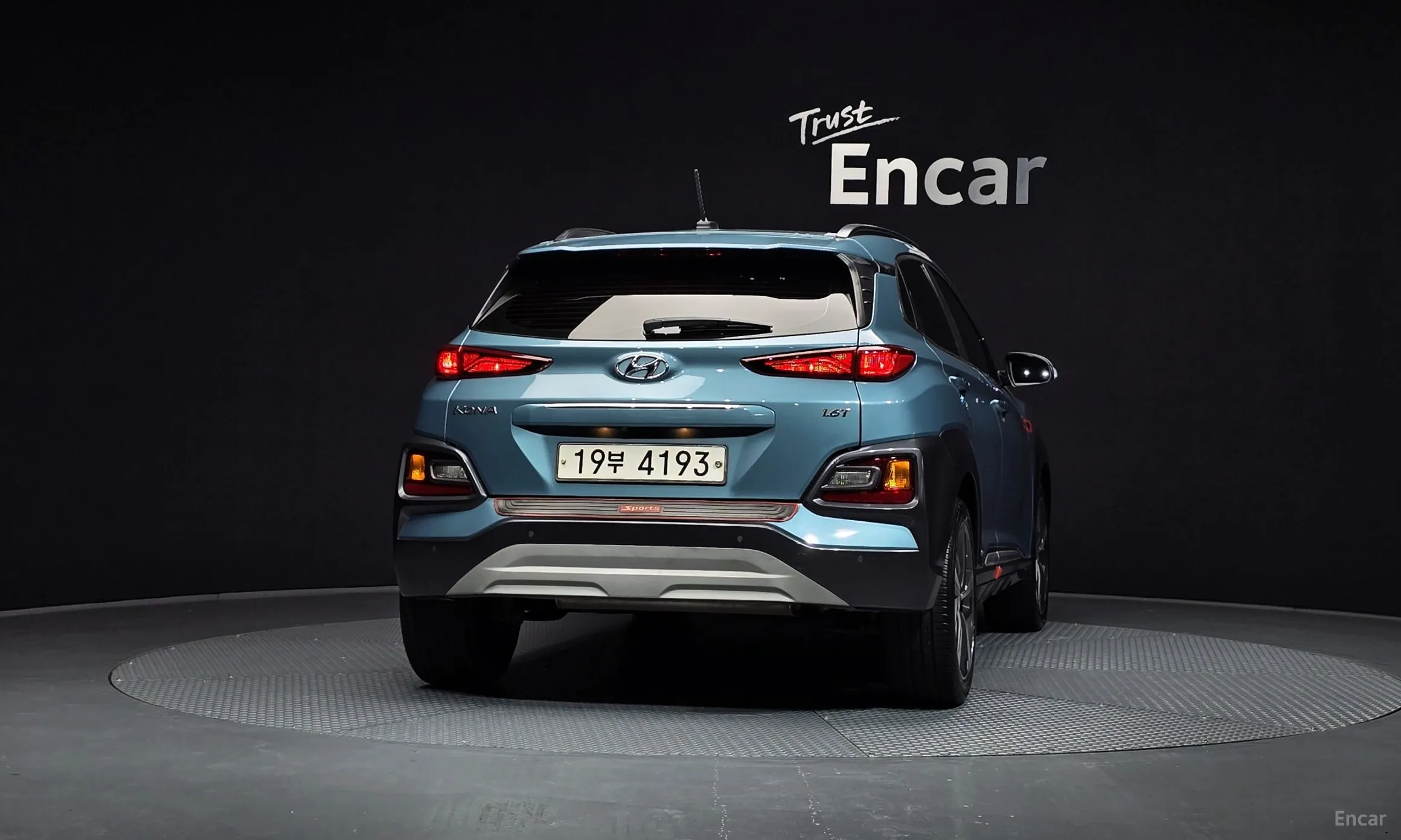 Hyundai Kona превью 3