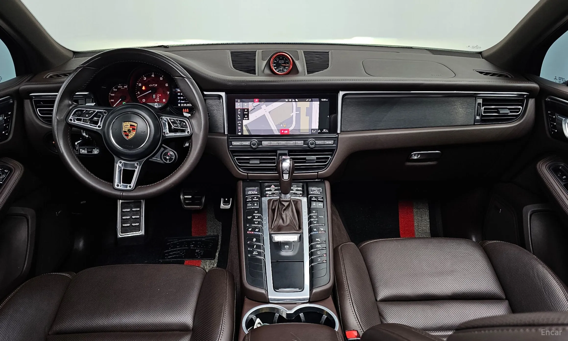 Porsche Macan превью 4