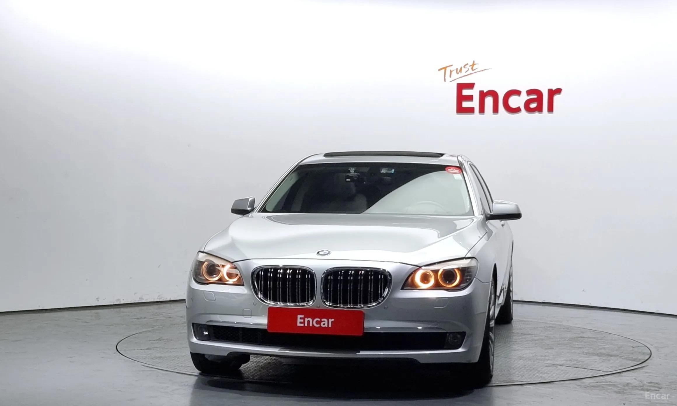 BMW 7 Series (F01) превью 2