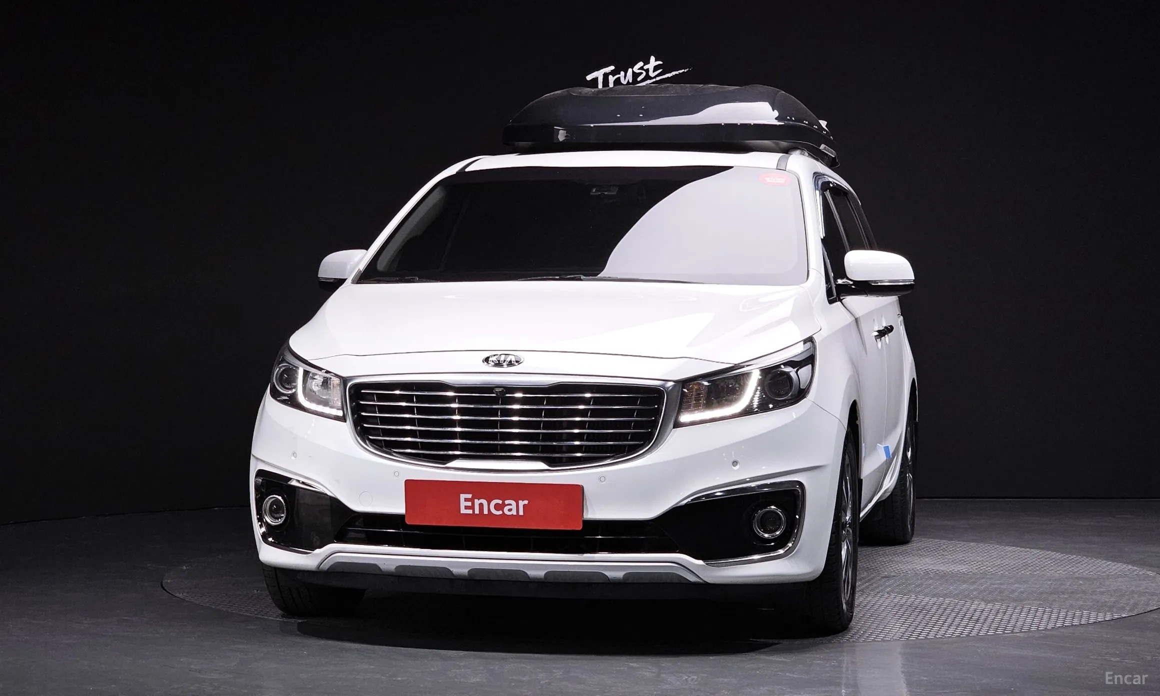 Kia Carnival превью 2