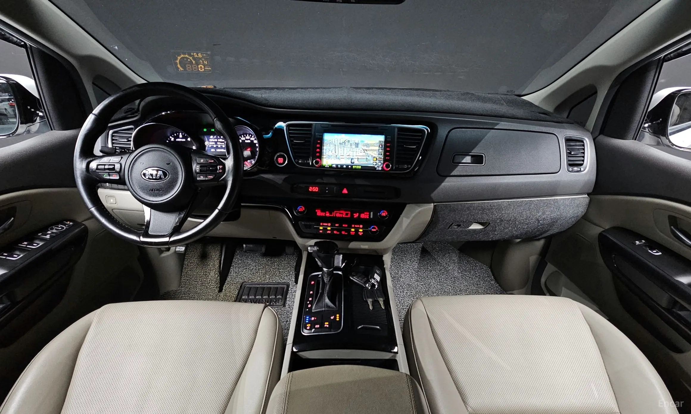 Kia Carnival превью 4