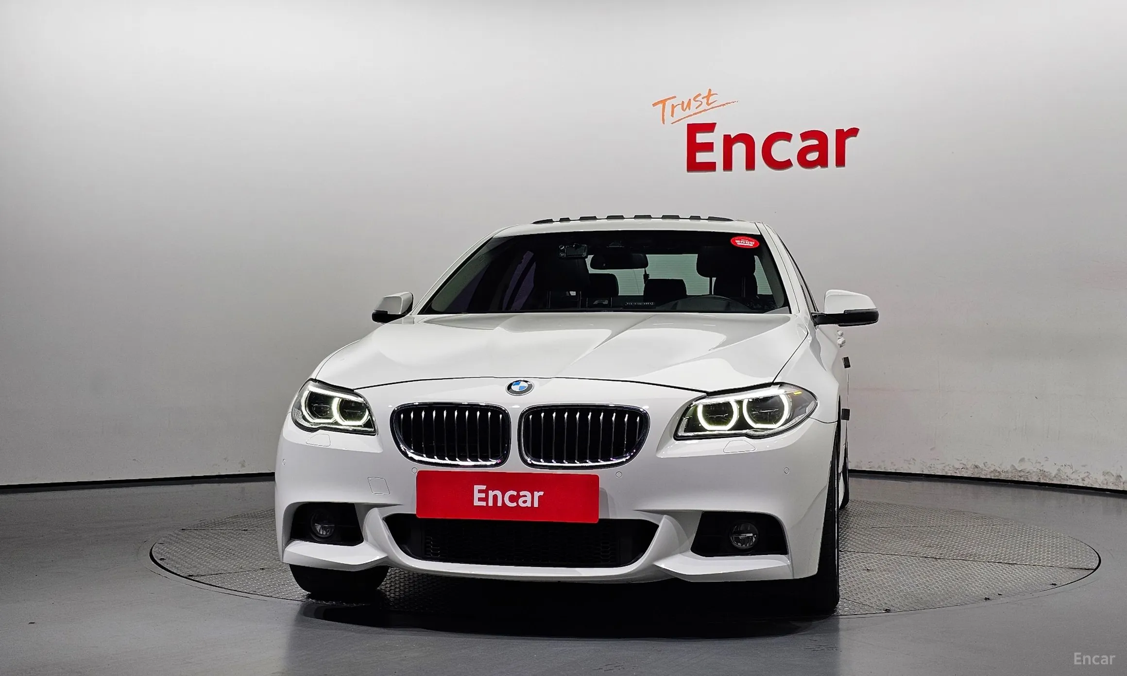 BMW 5 Series (F10) превью 2