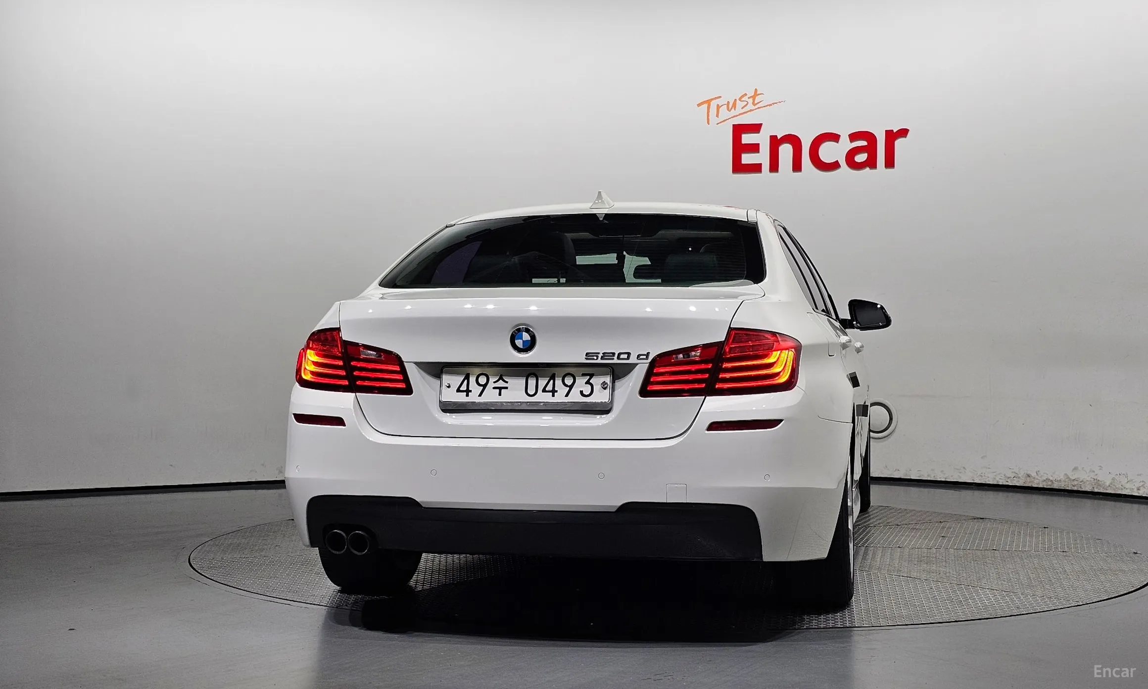 BMW 5 Series (F10) превью 3