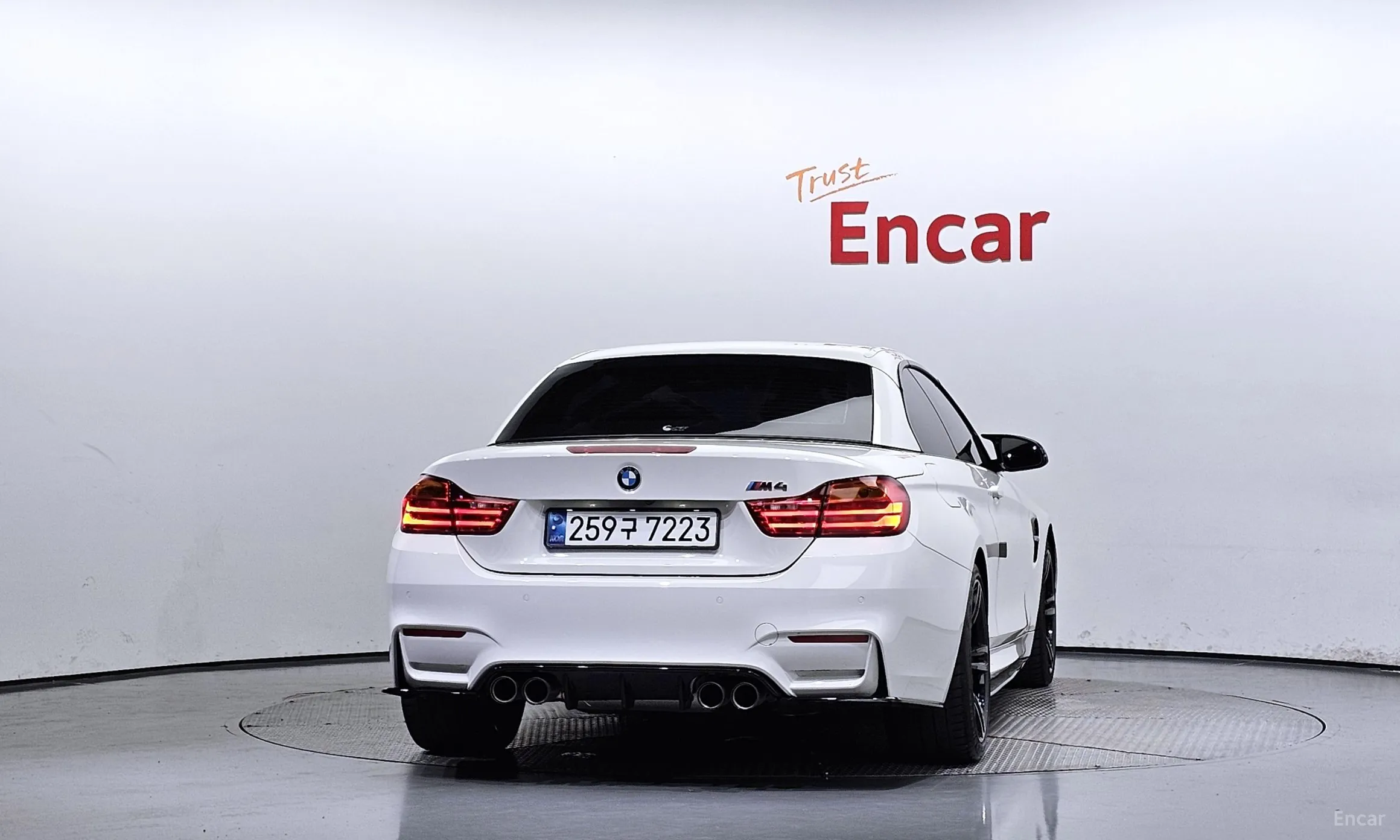 BMW M4 (F82) превью 3