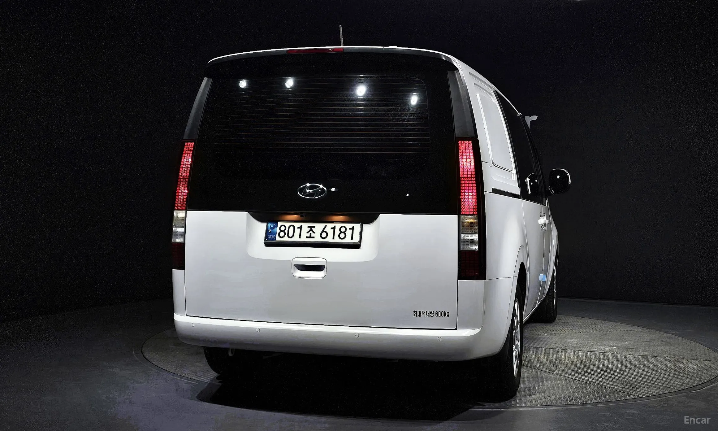 Hyundai Staria превью 3