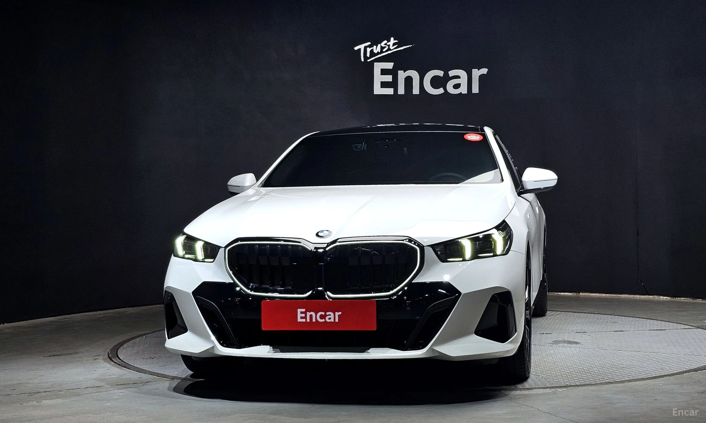 BMW 5 Series (G60)