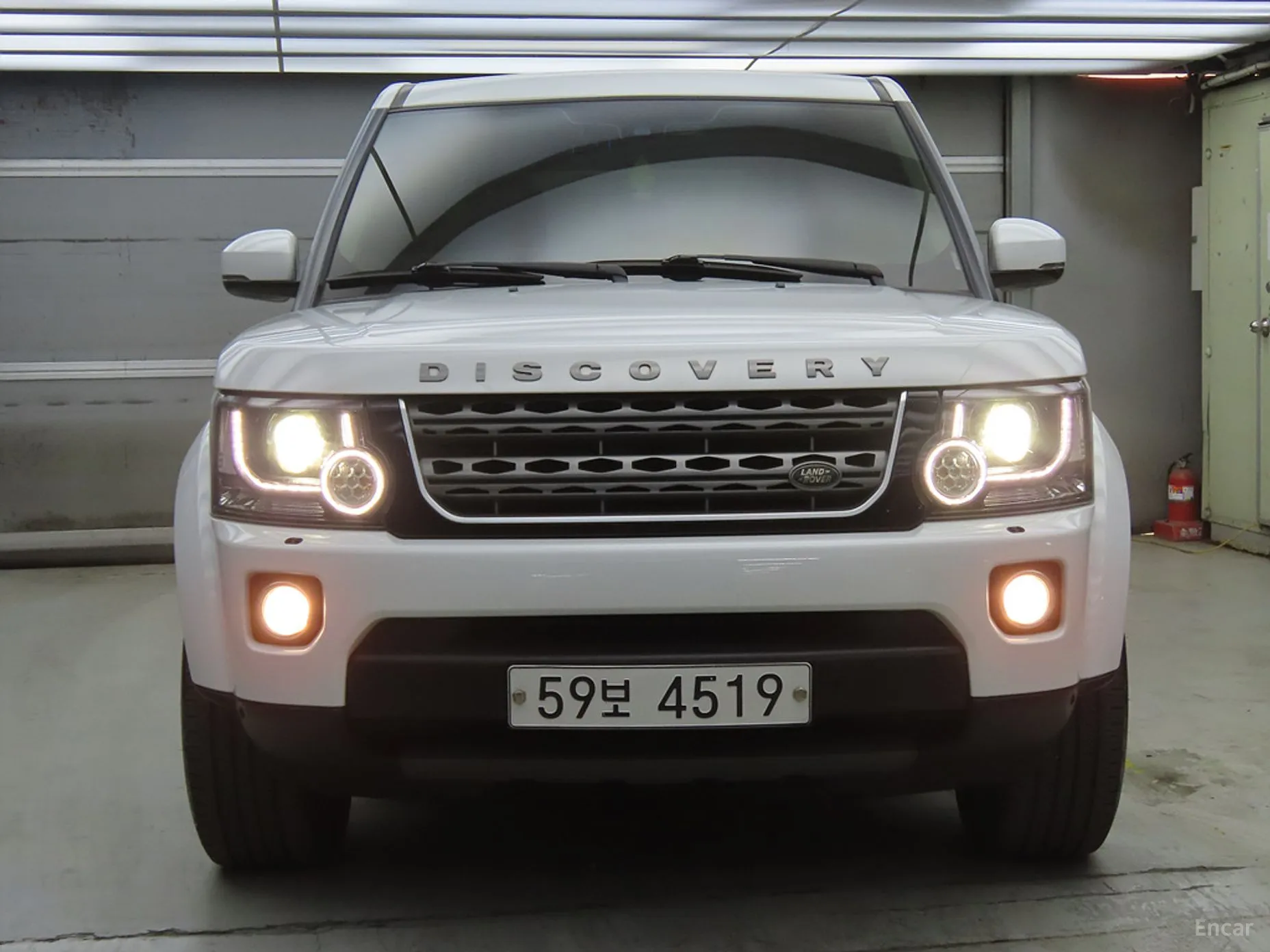 Land Rover Discovery 4 превью 2