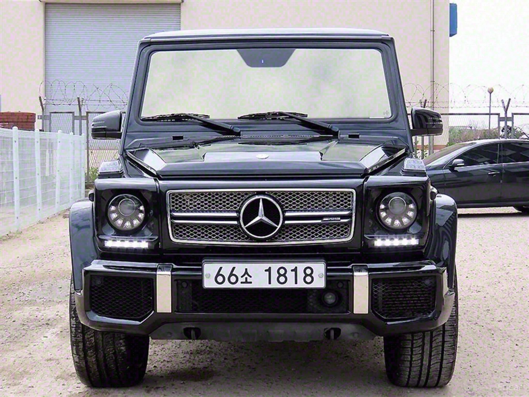 Mercedes Benz G-Class W463