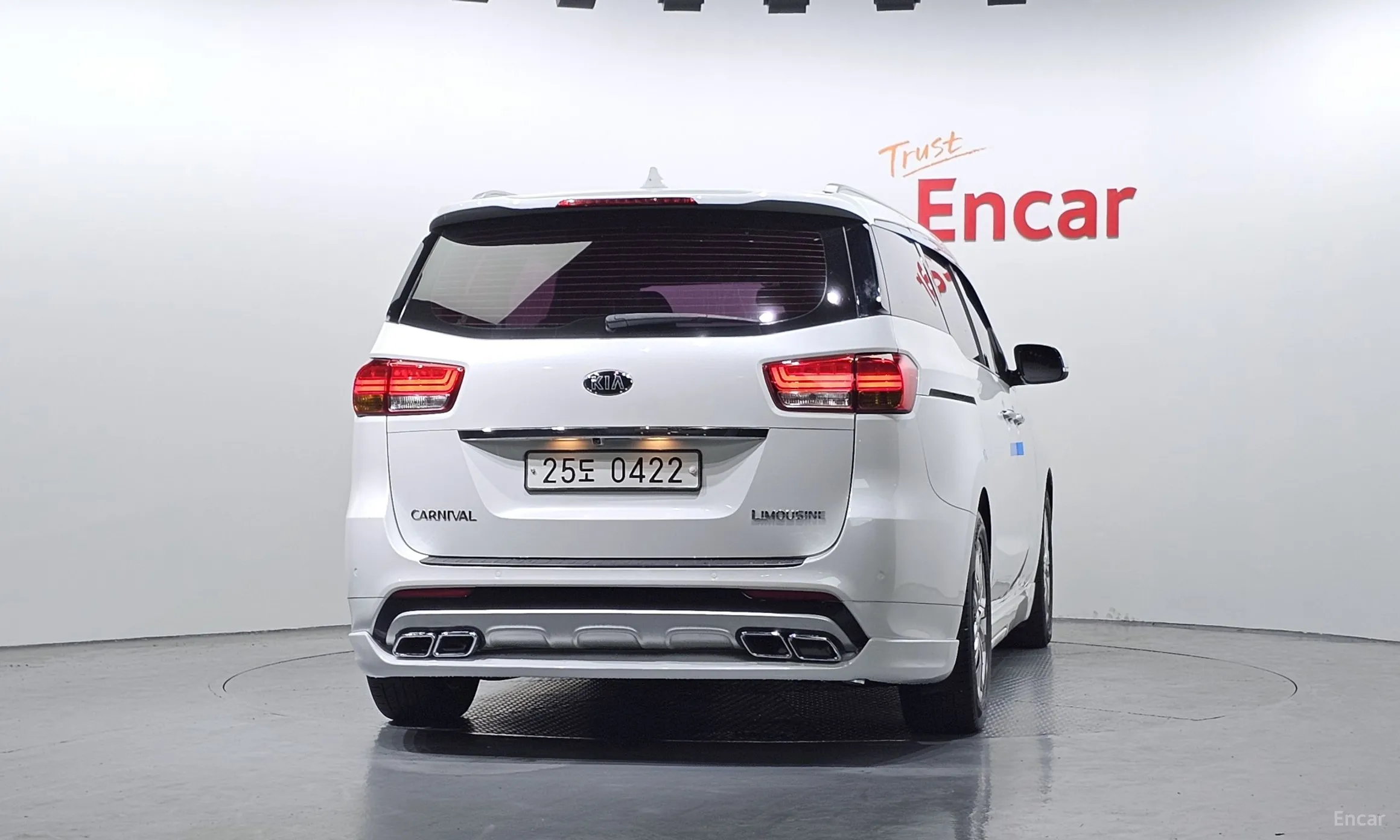 Kia Carnival превью 3