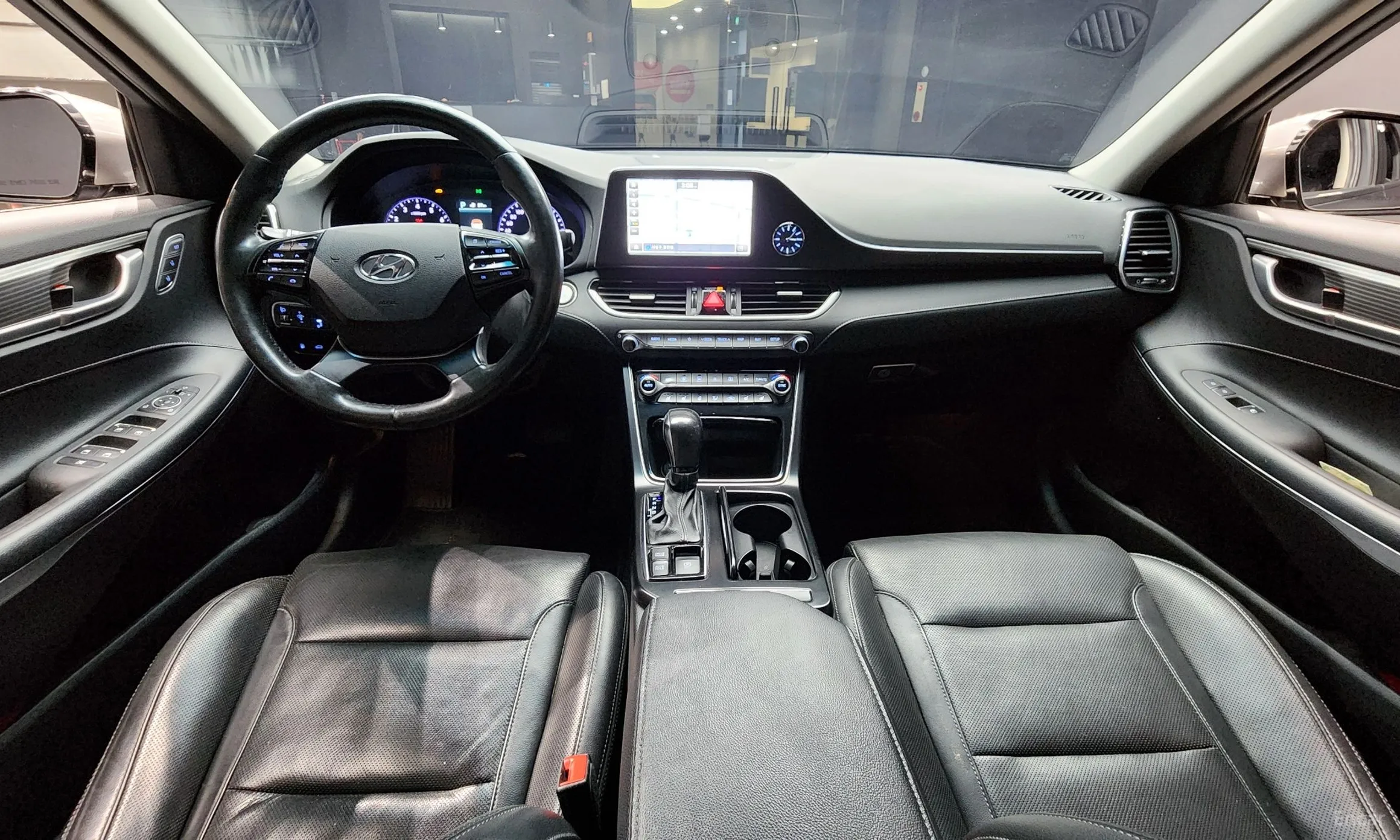 Hyundai Grandeur IG превью 4