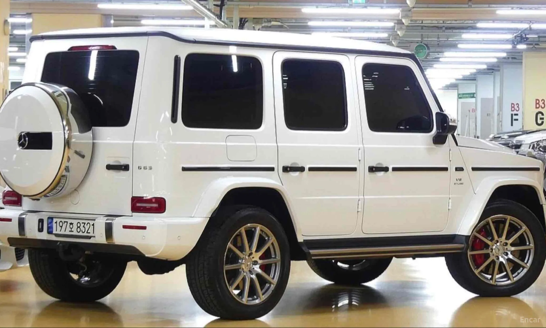 Mercedes Benz G-Class W463b