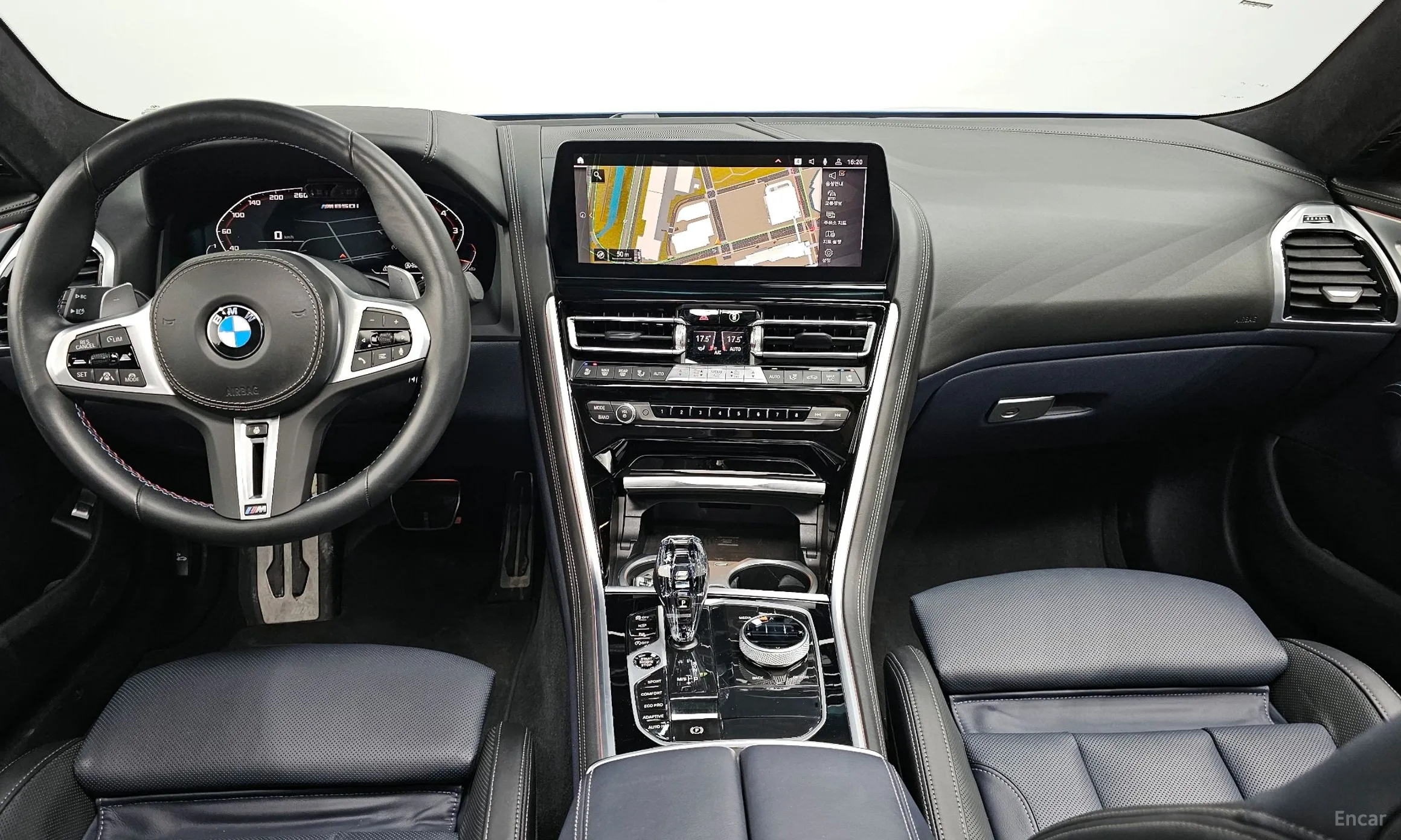 BMW 8-series (G15) превью 4