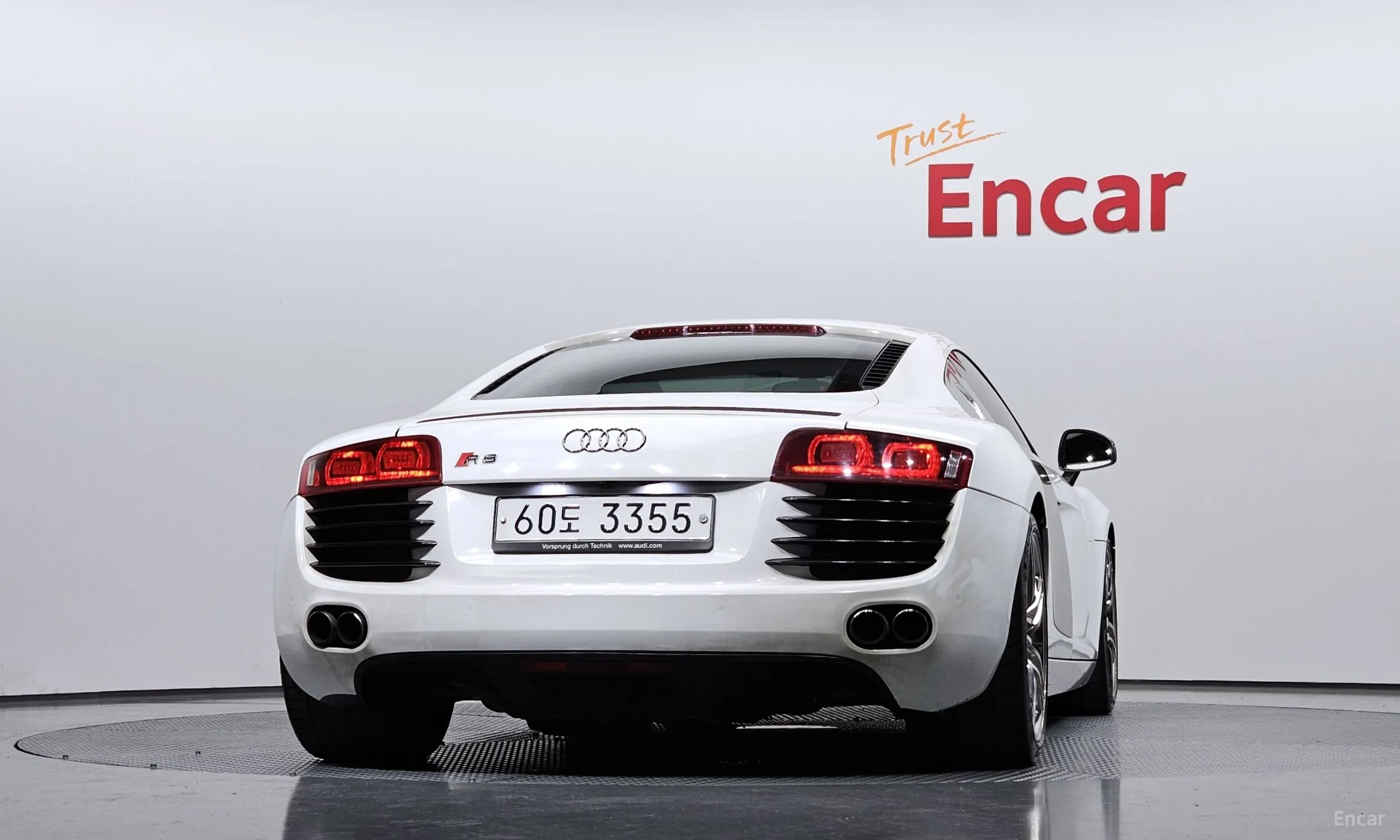 Audi R8 превью 3