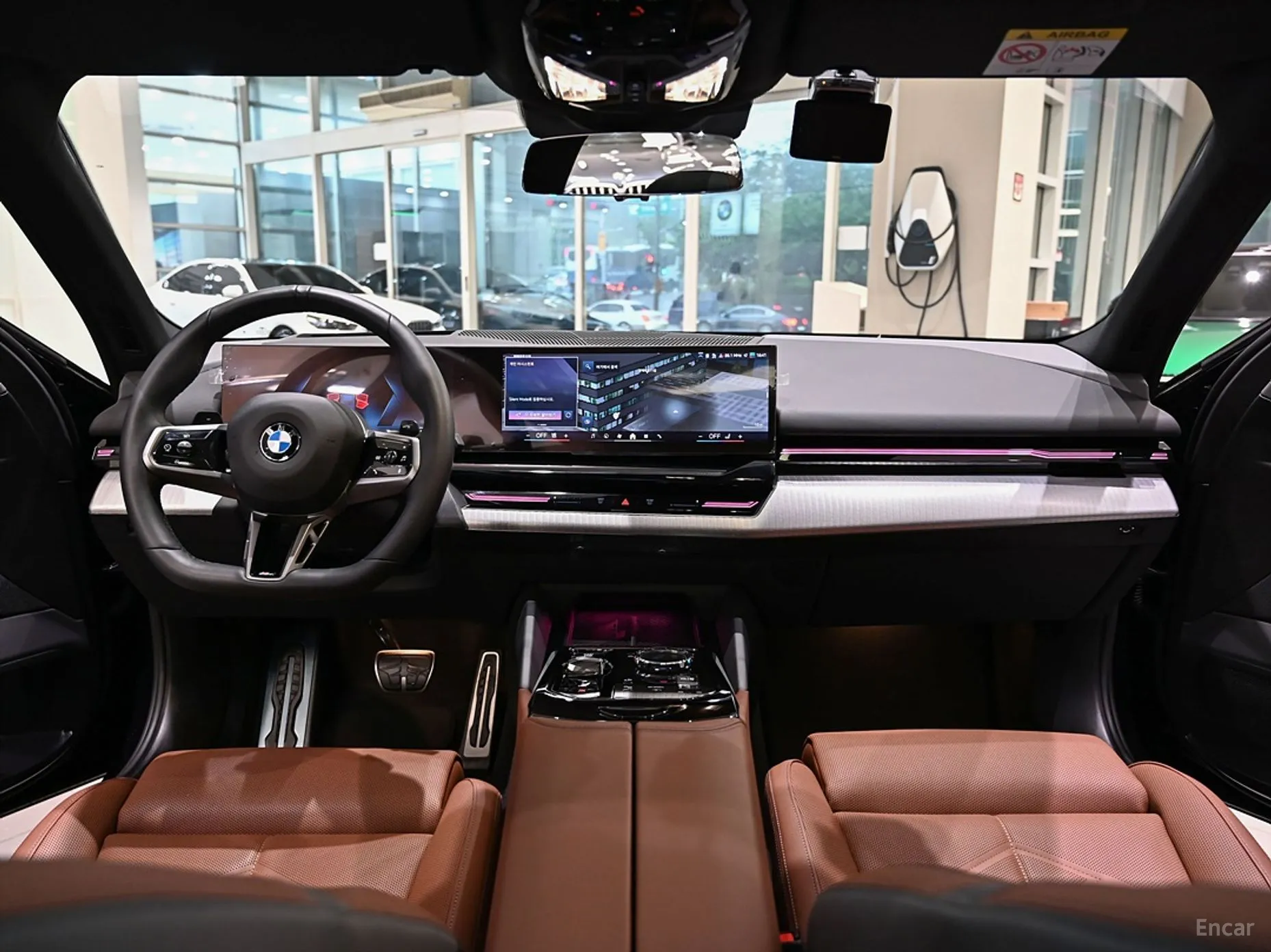 BMW 5 Series (G60) превью 4