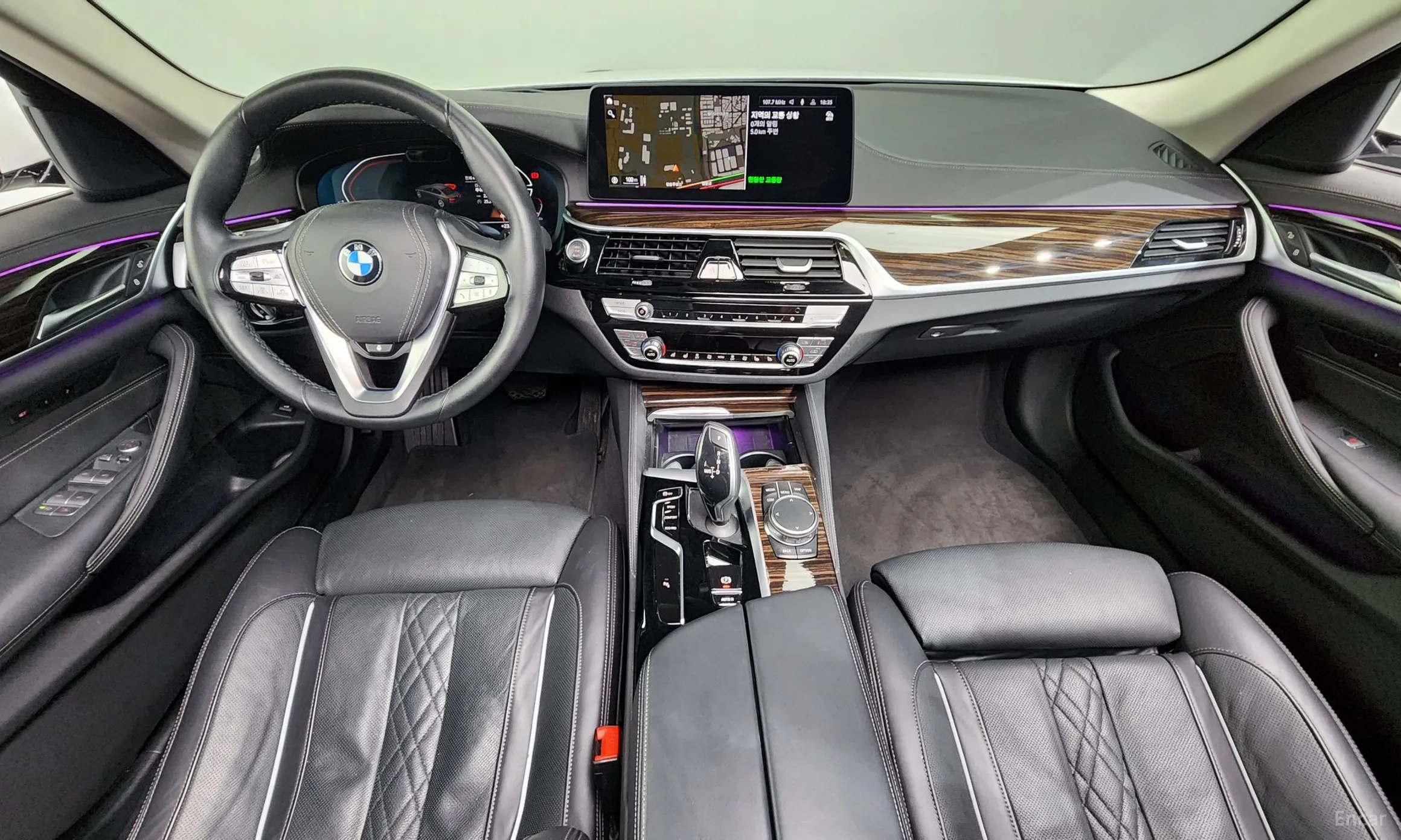 BMW 5 Series (G30) превью 4