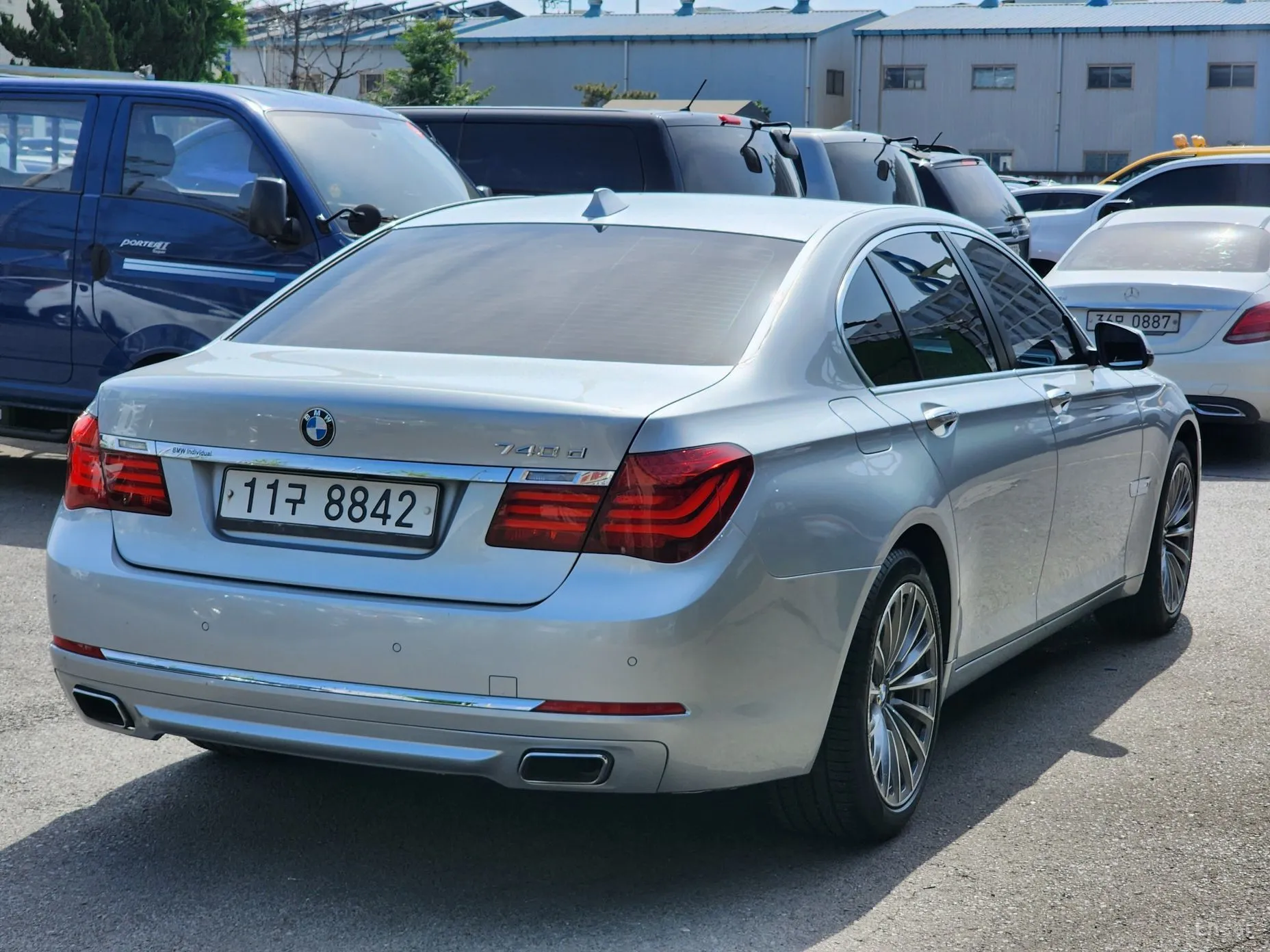 BMW 7 Series (F01) превью 4