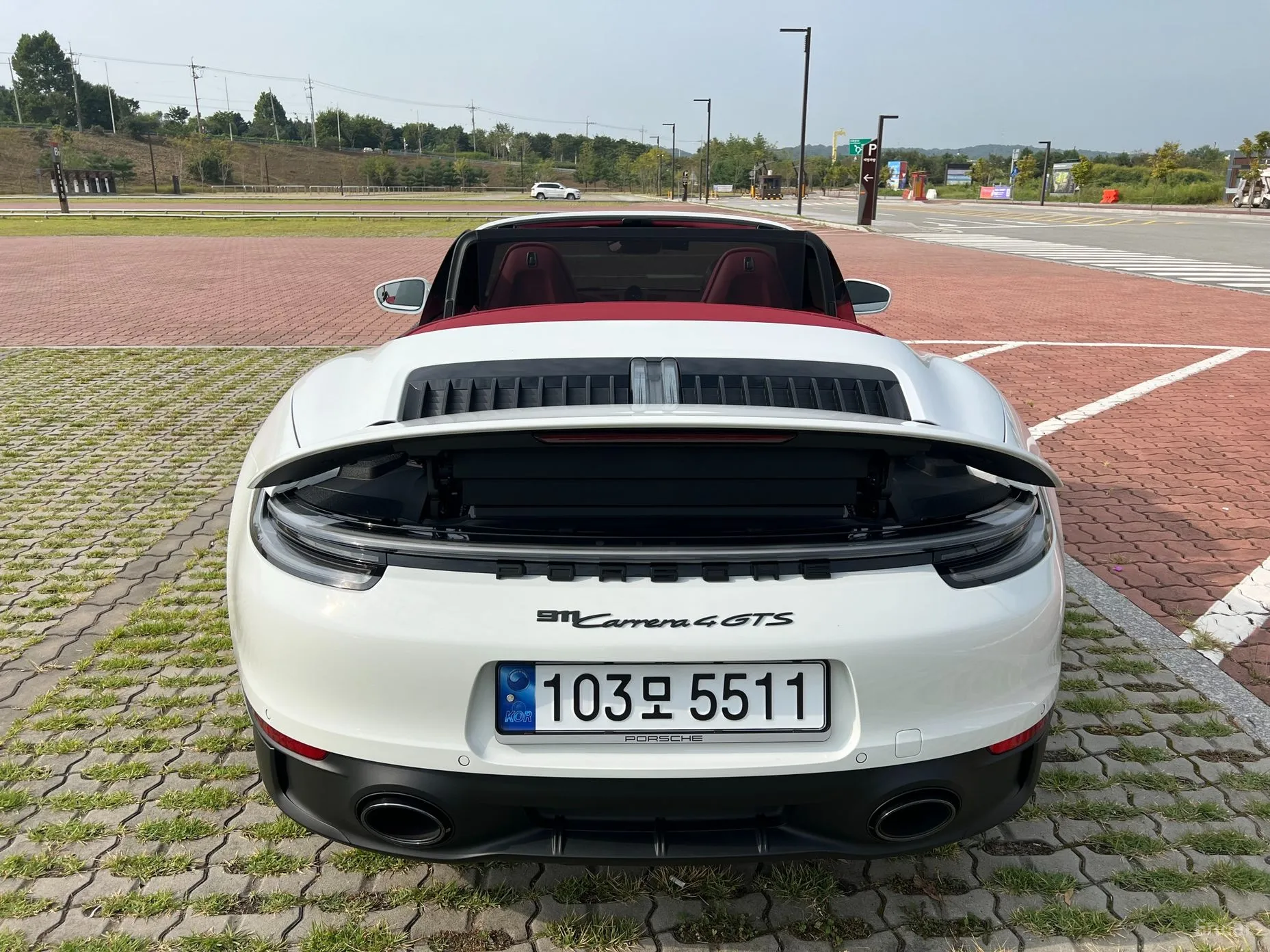 Porsche 911 (992) превью 3