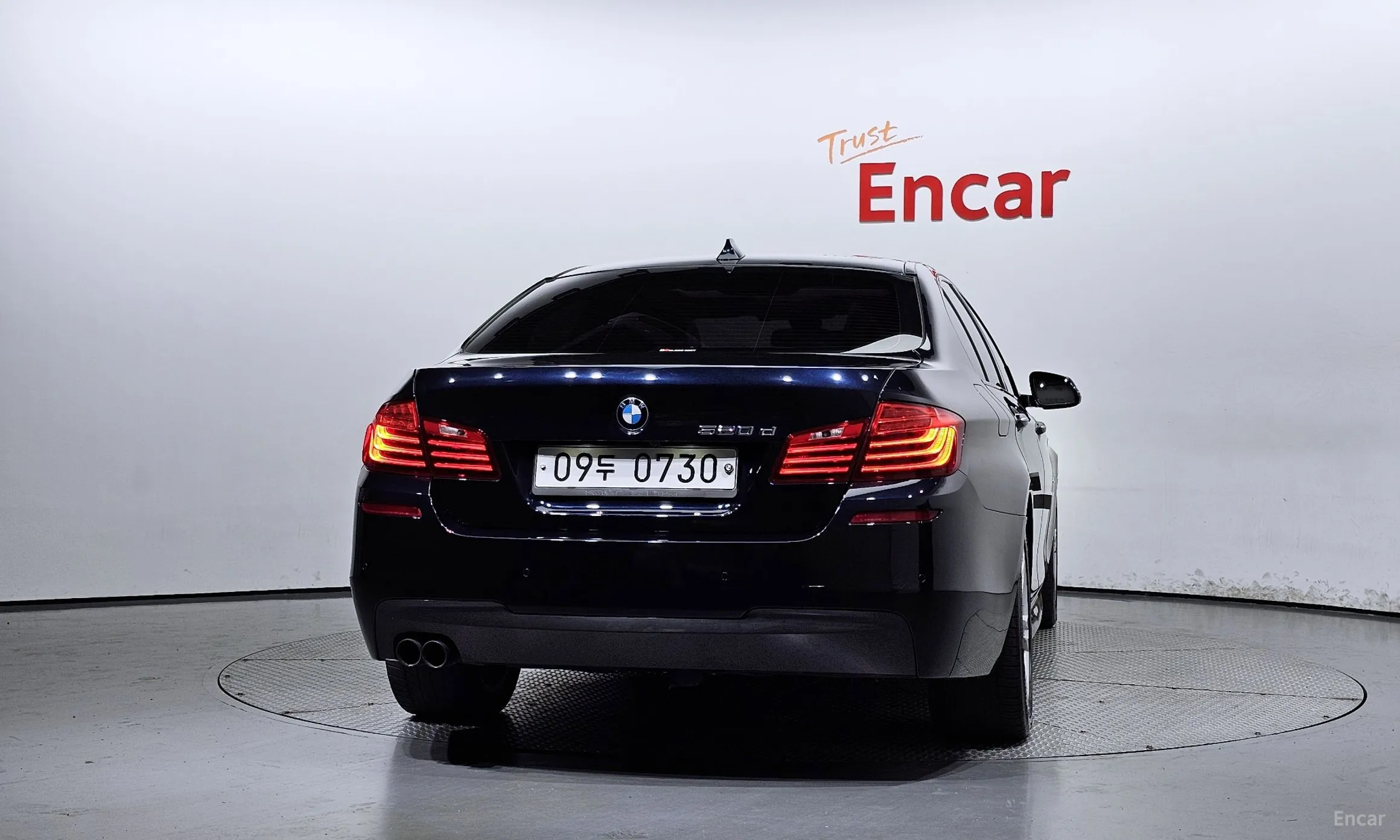BMW 5 Series (F10) превью 3