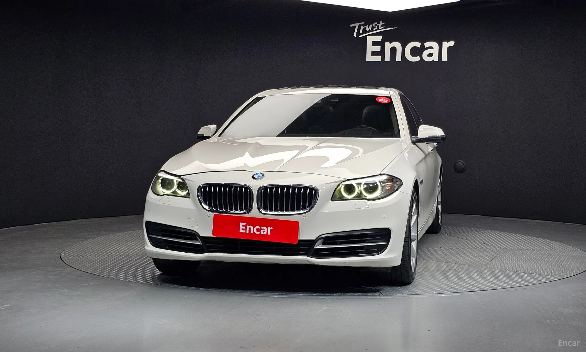 BMW 5 Series (F10) превью 2