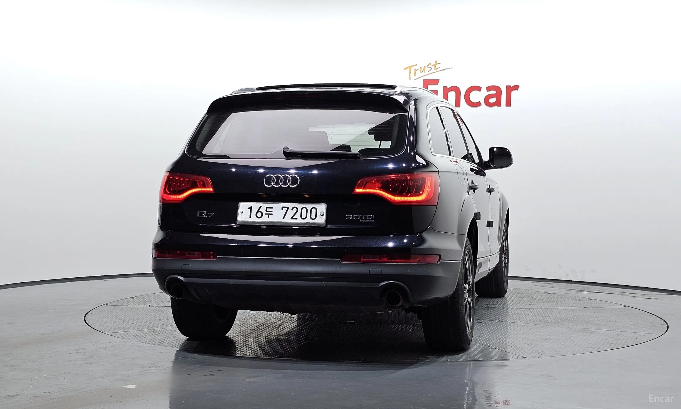 Audi Q7 превью 3