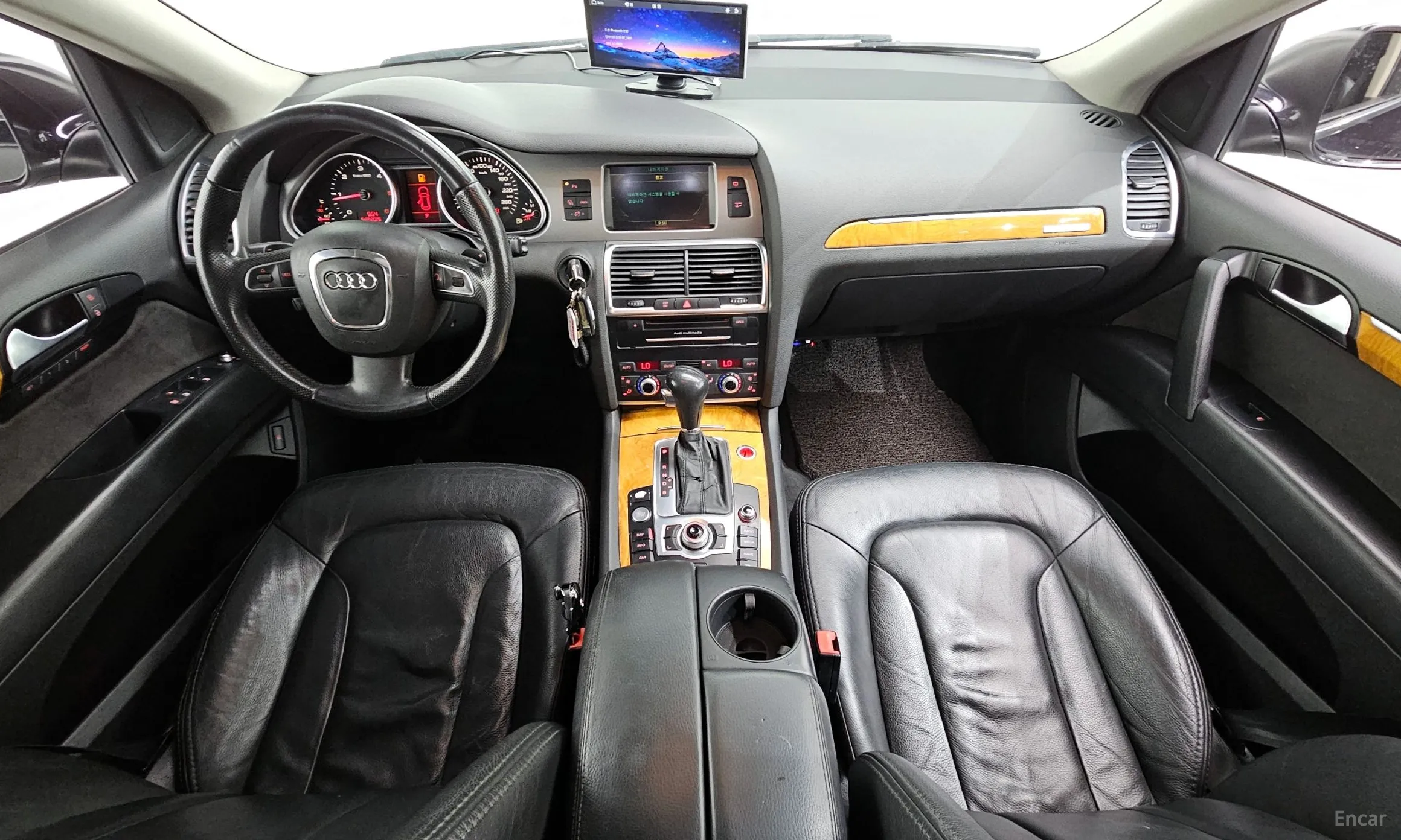 Audi Q7 превью 4