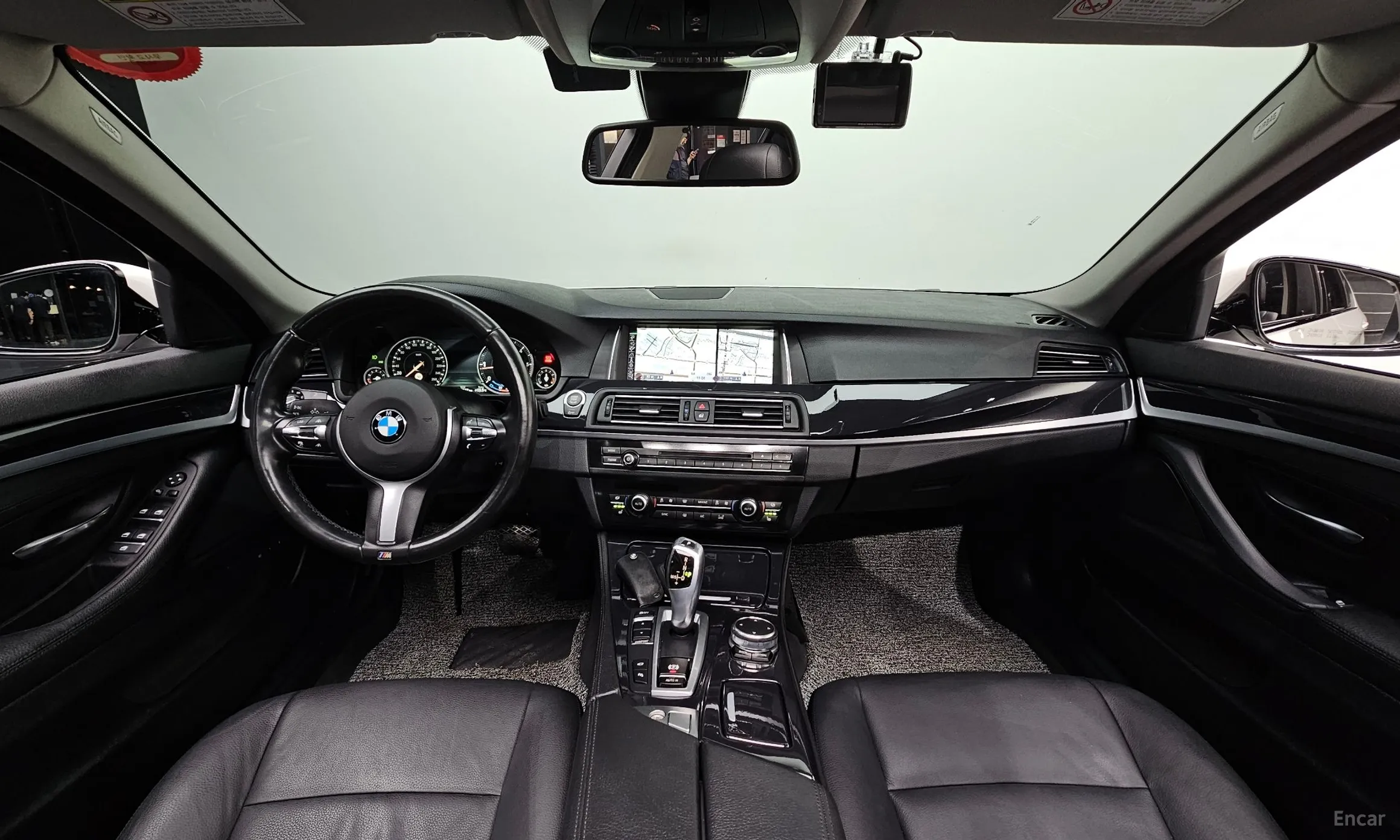BMW 5 Series (F10) превью 4