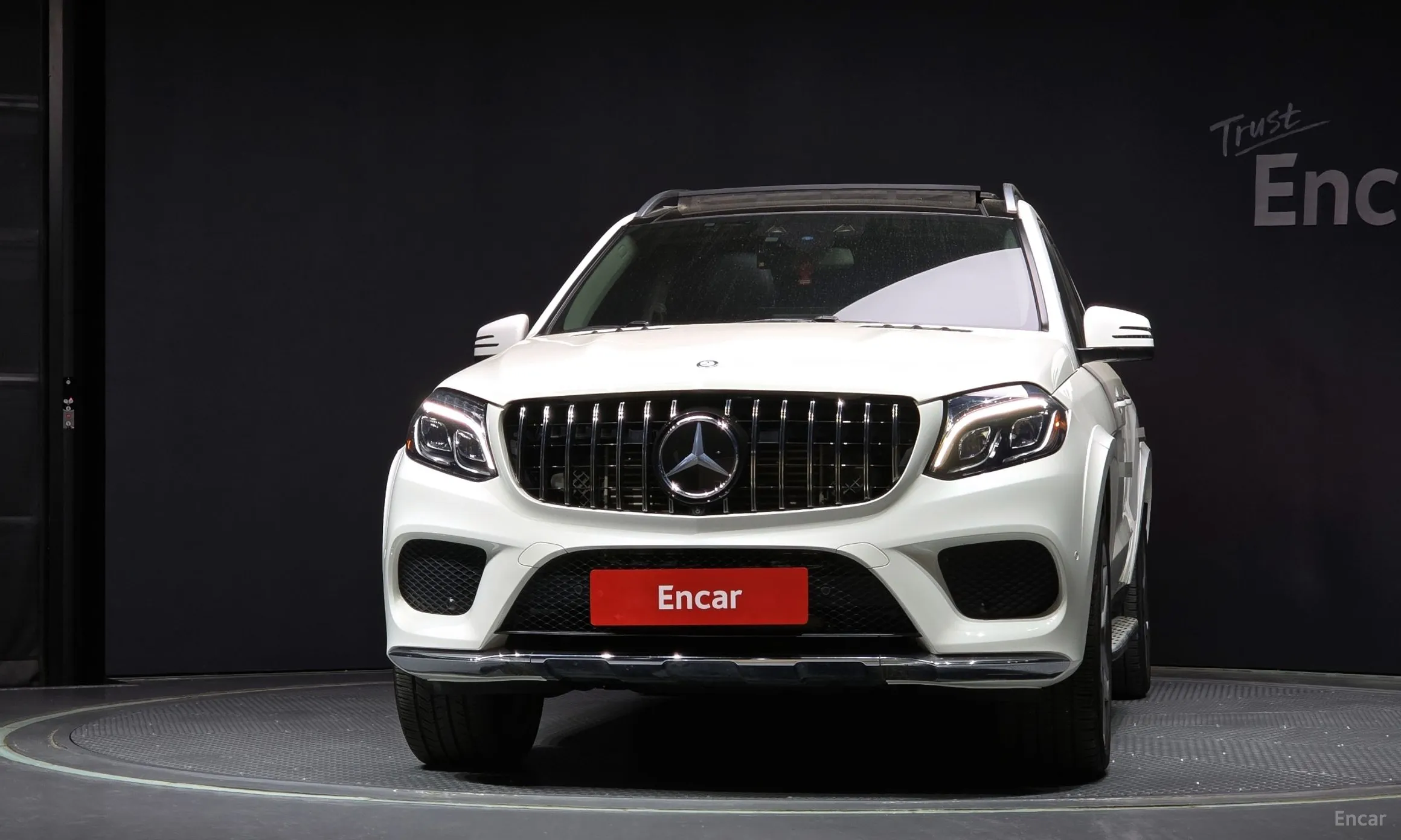 Mercedes Benz GLS-Class X166