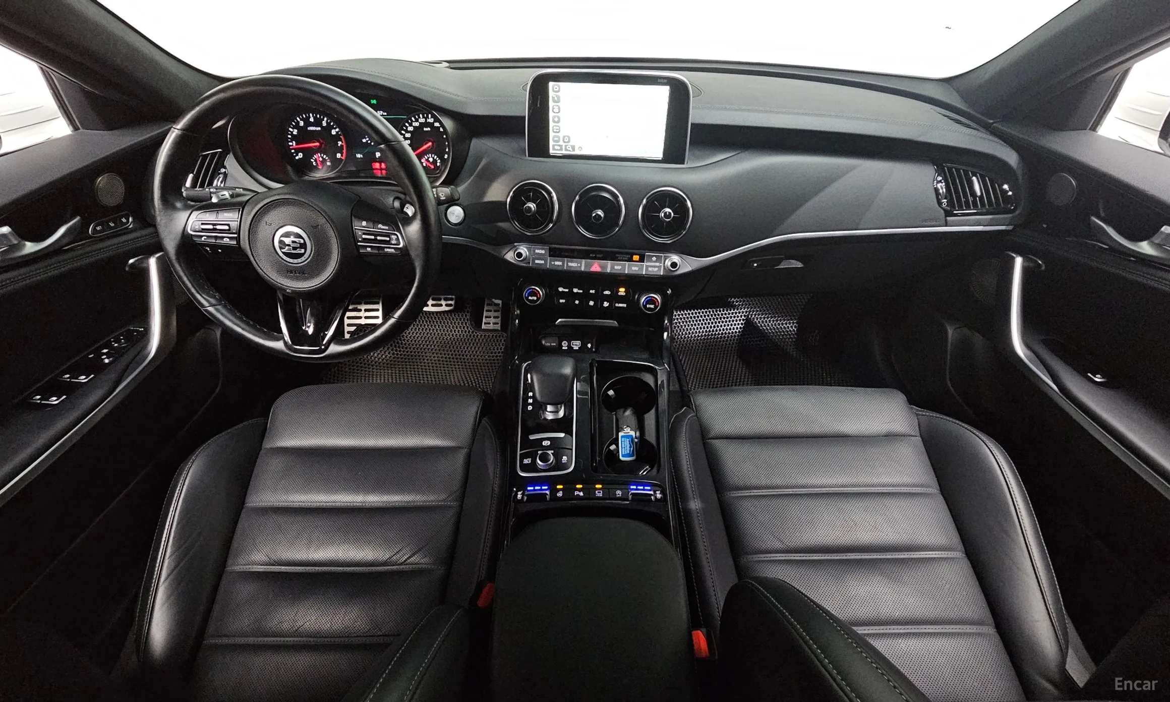 Kia Stinger превью 4