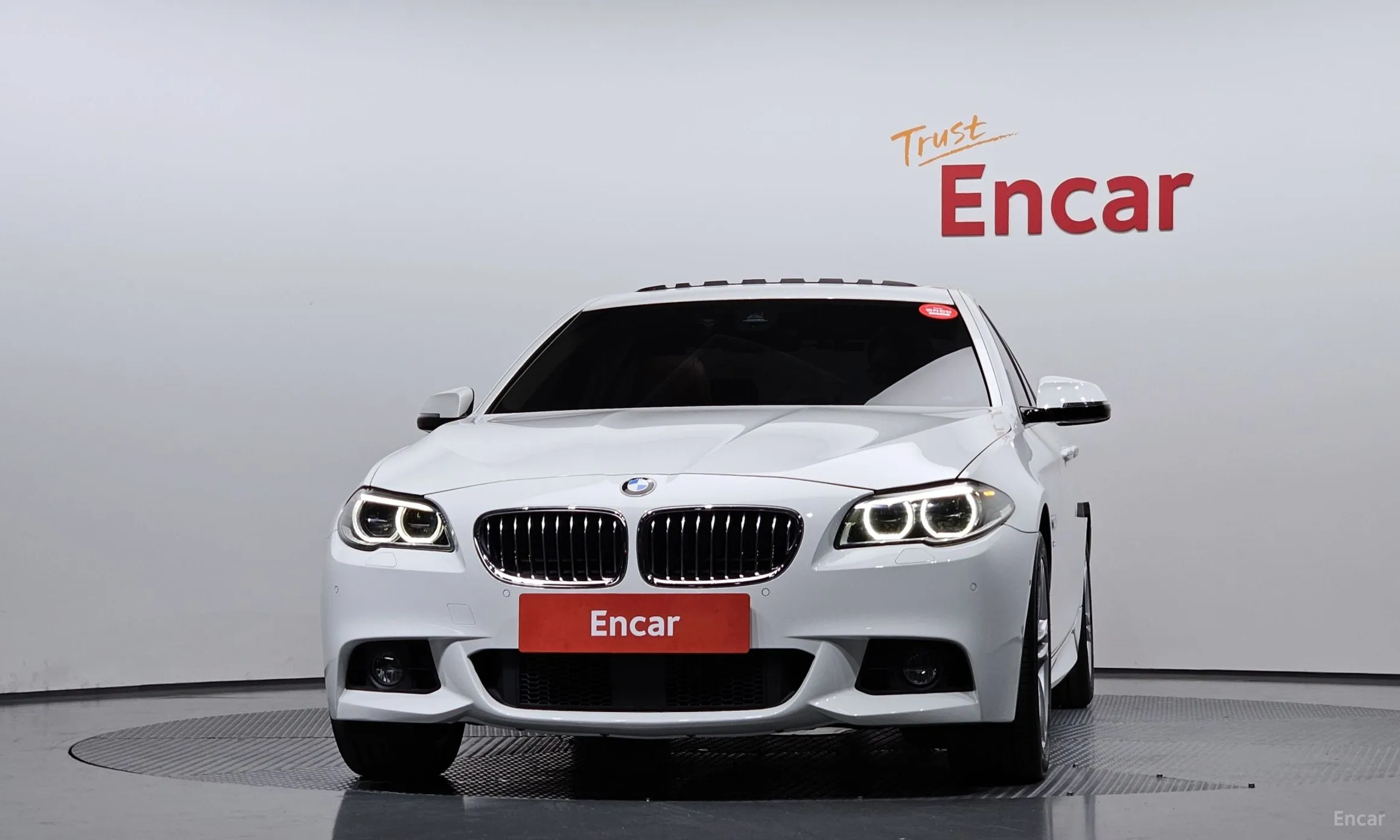 BMW 5 Series (F10) превью 2