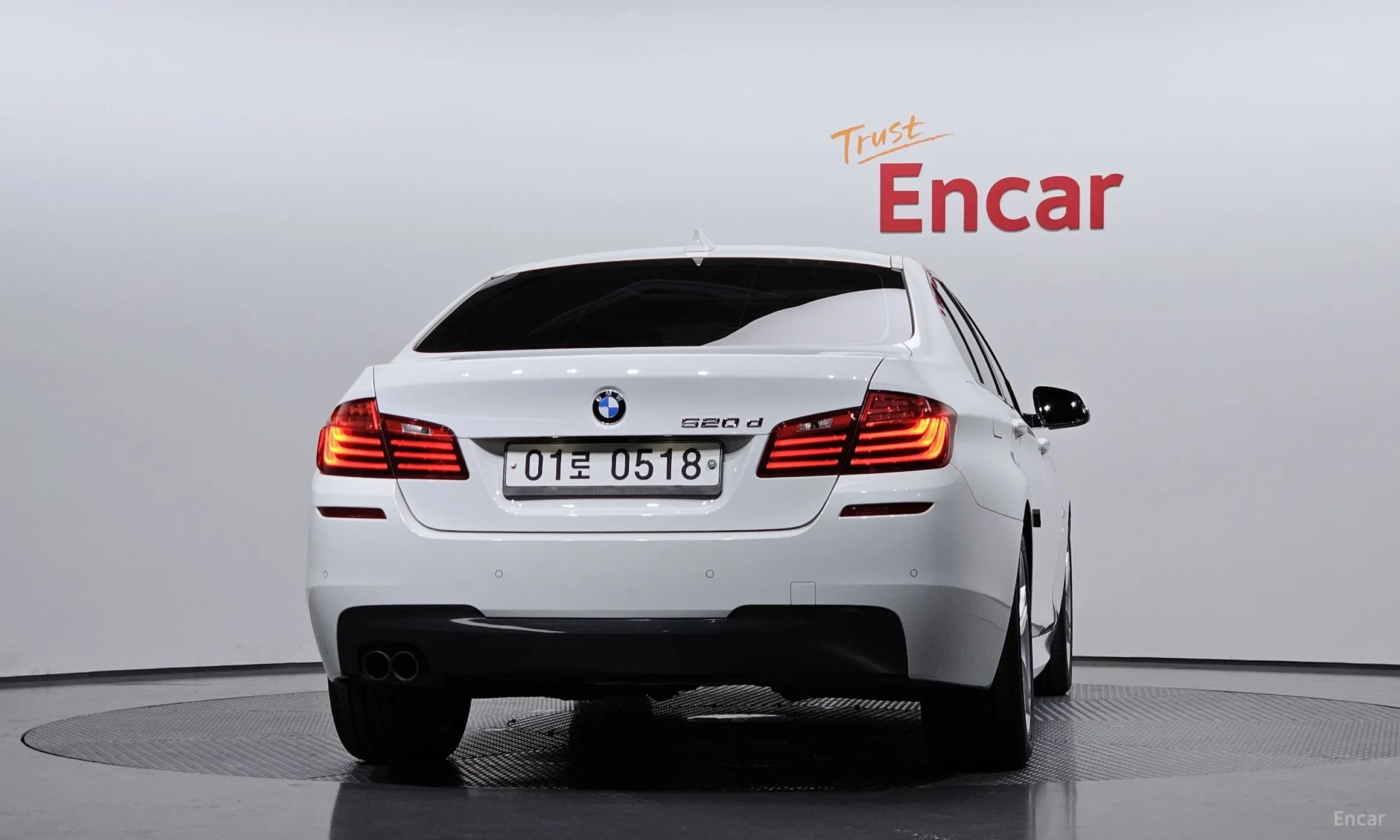 BMW 5 Series (F10) превью 3