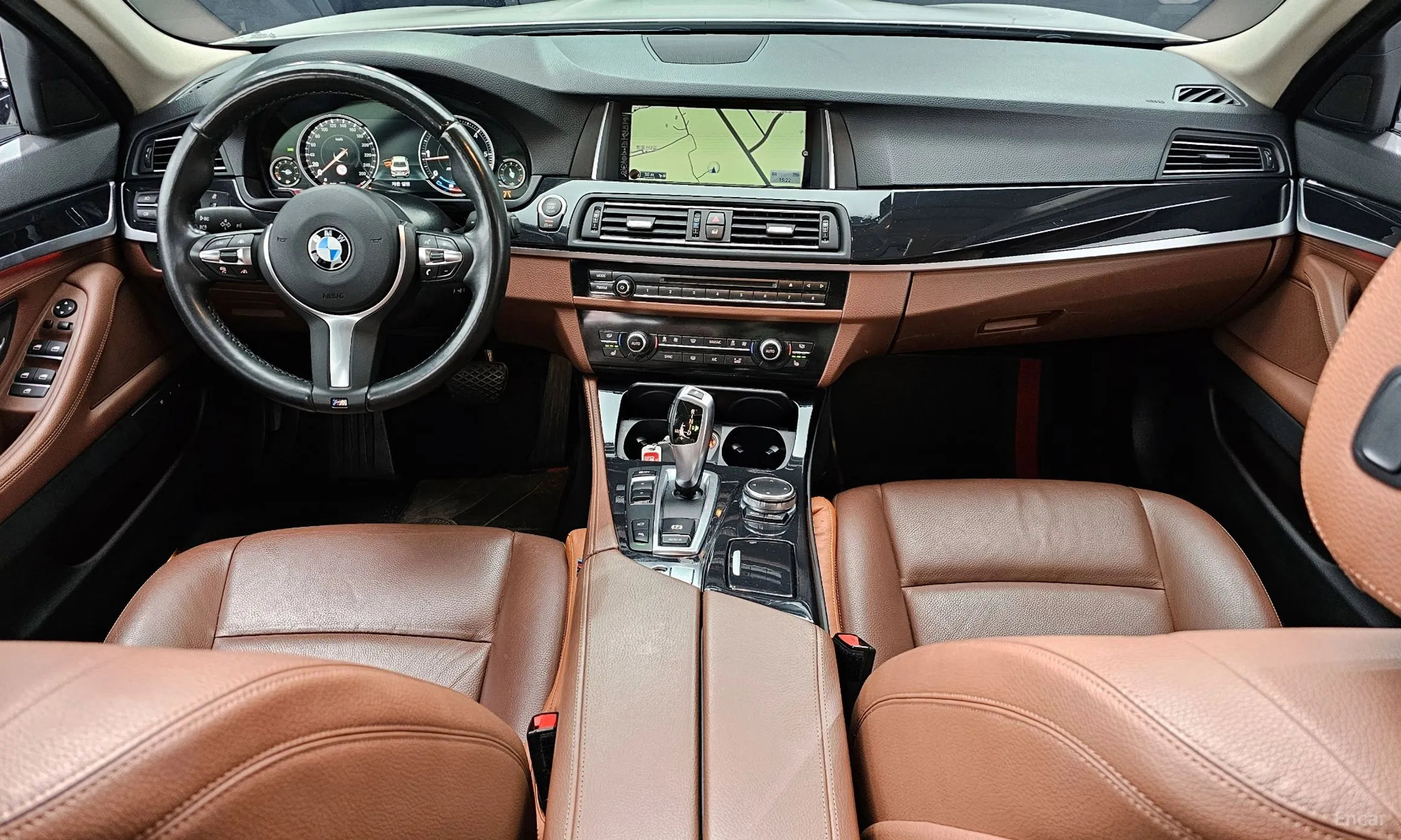 BMW 5 Series (F10) превью 4