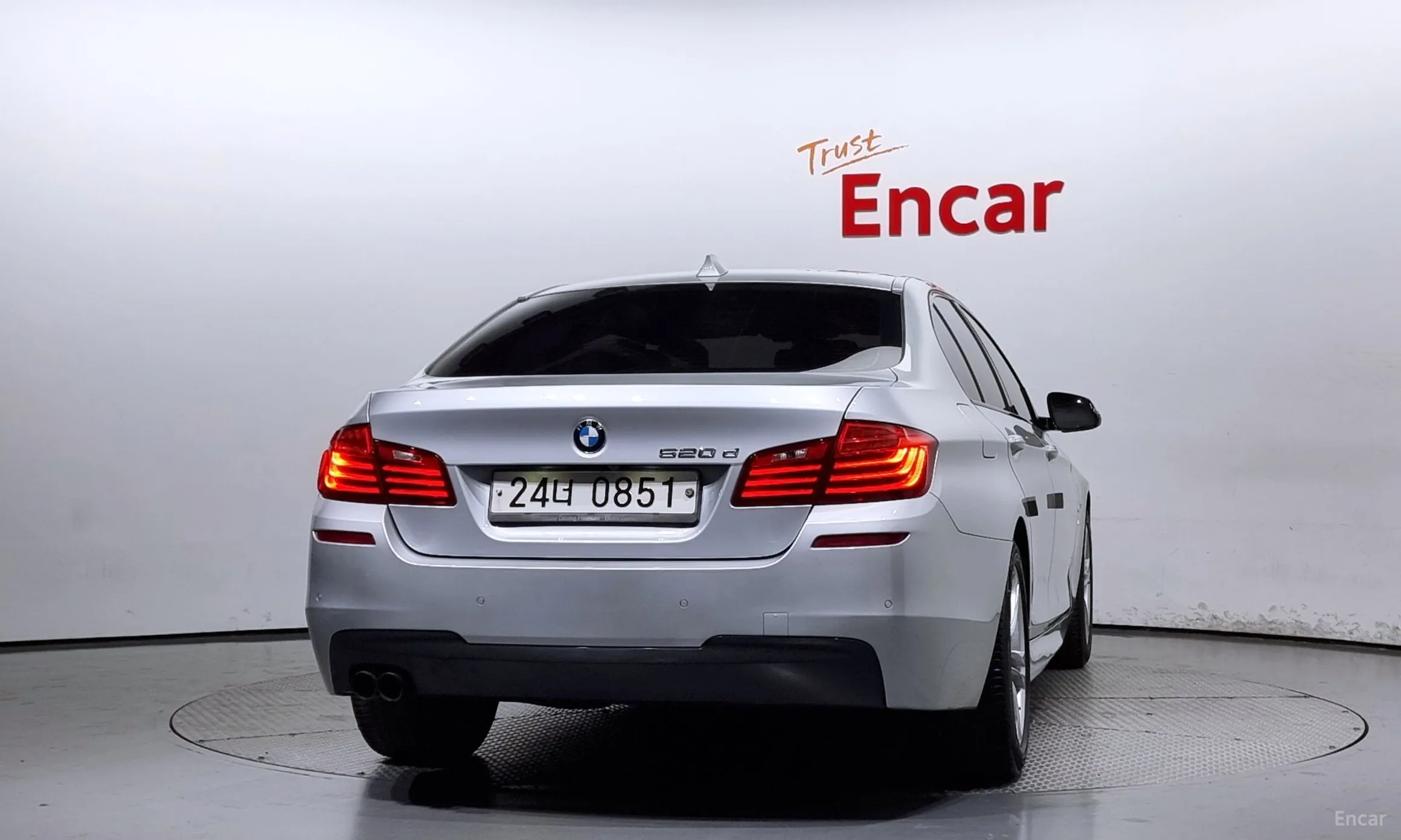 BMW 5 Series (F10) превью 3
