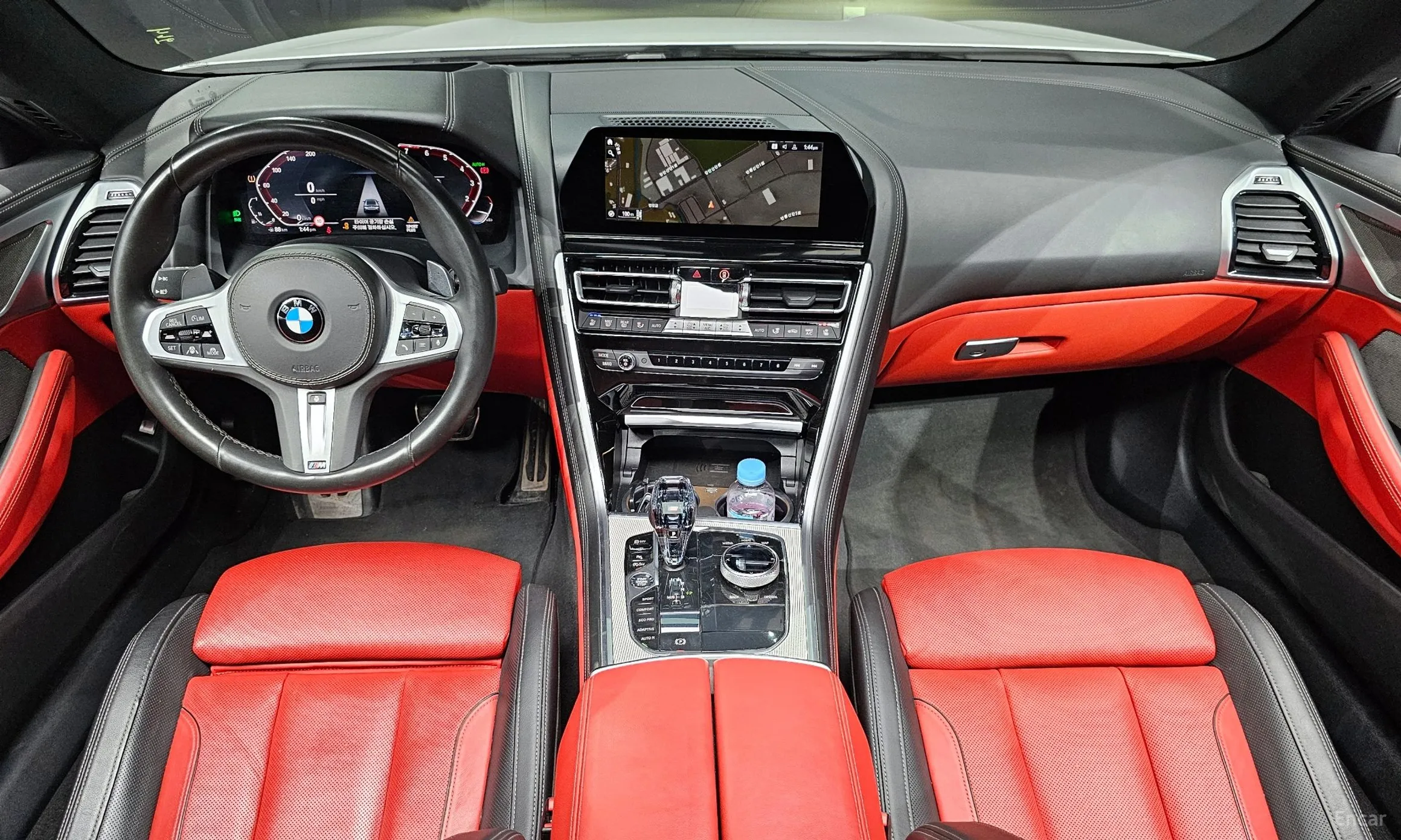 BMW 8-series (G15) превью 4