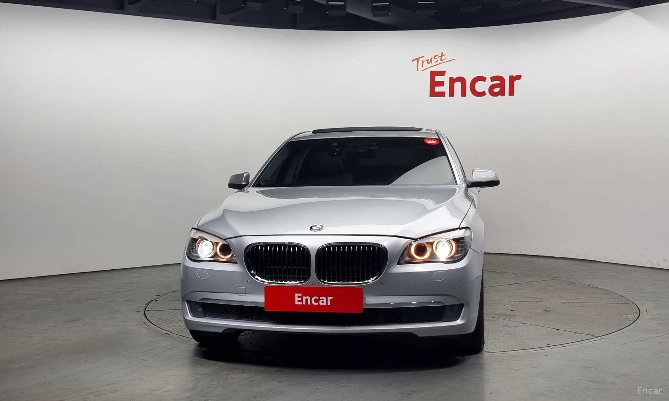 BMW 7 Series (F01) превью 2