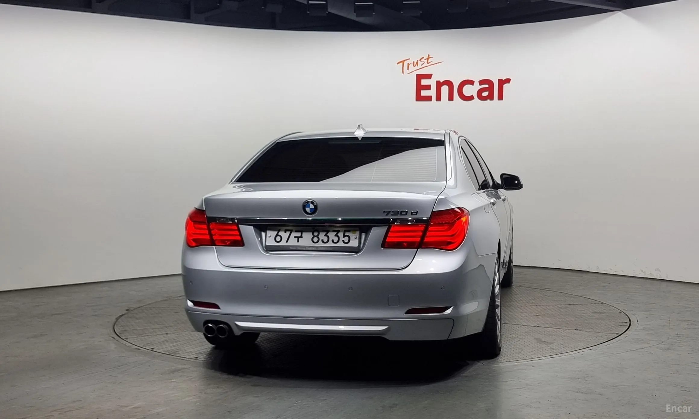 BMW 7 Series (F01) превью 3