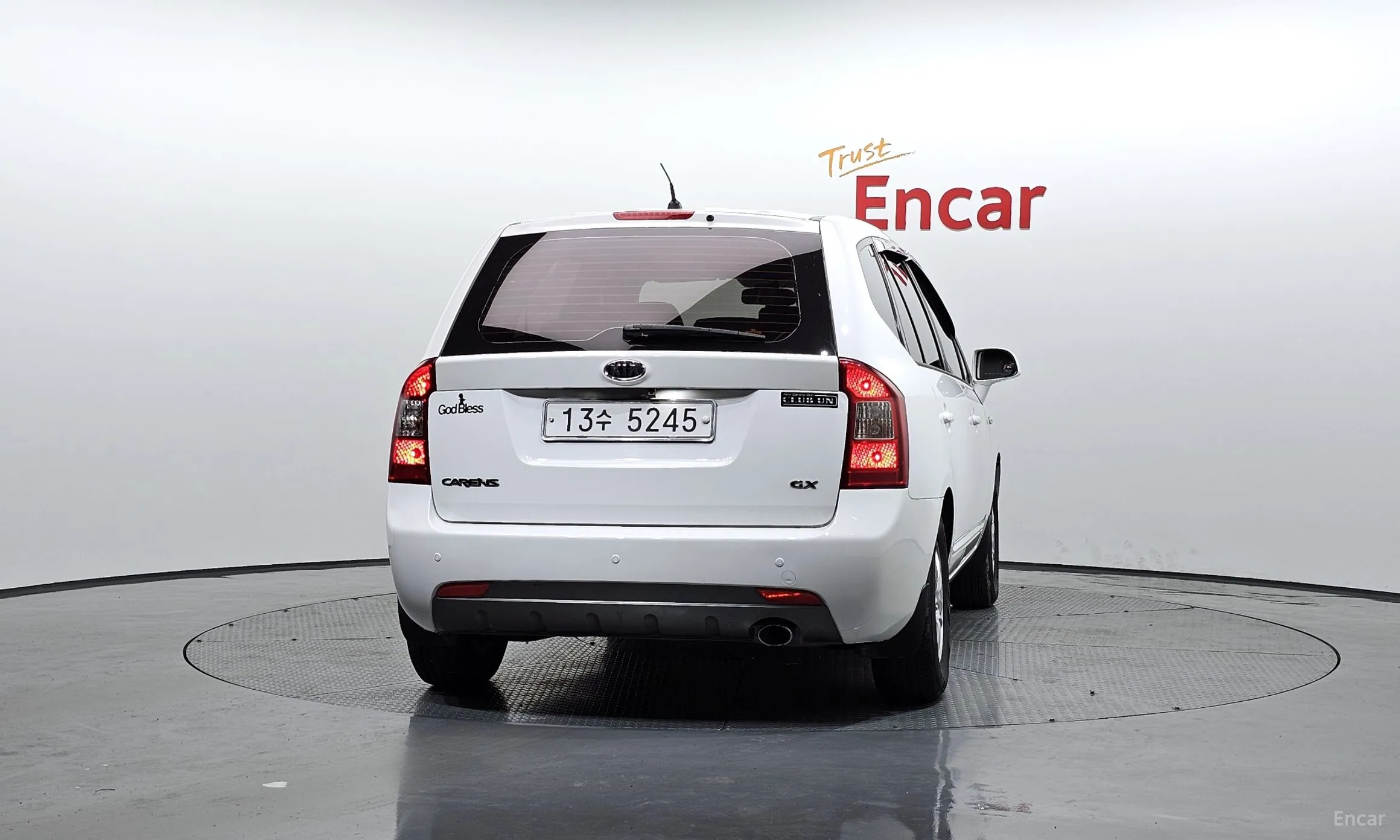 Kia Carens превью 3