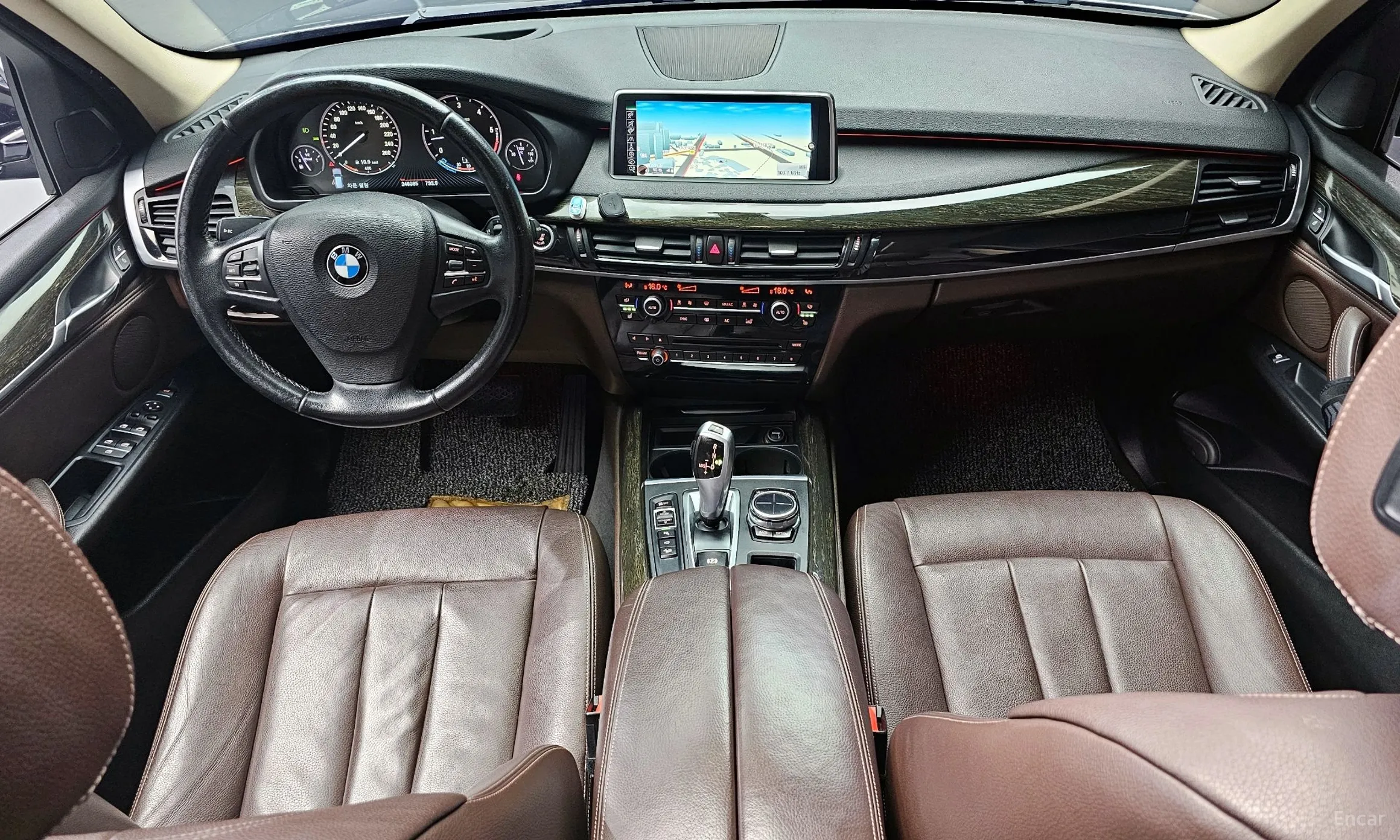 BMW X5 (F15) превью 4