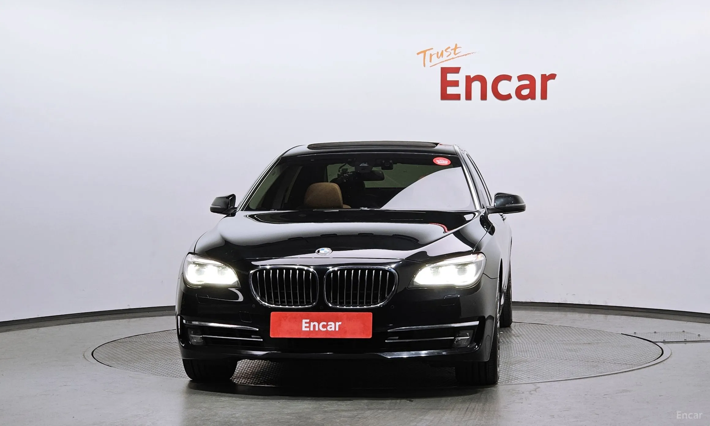 BMW 7 Series (F01) превью 2