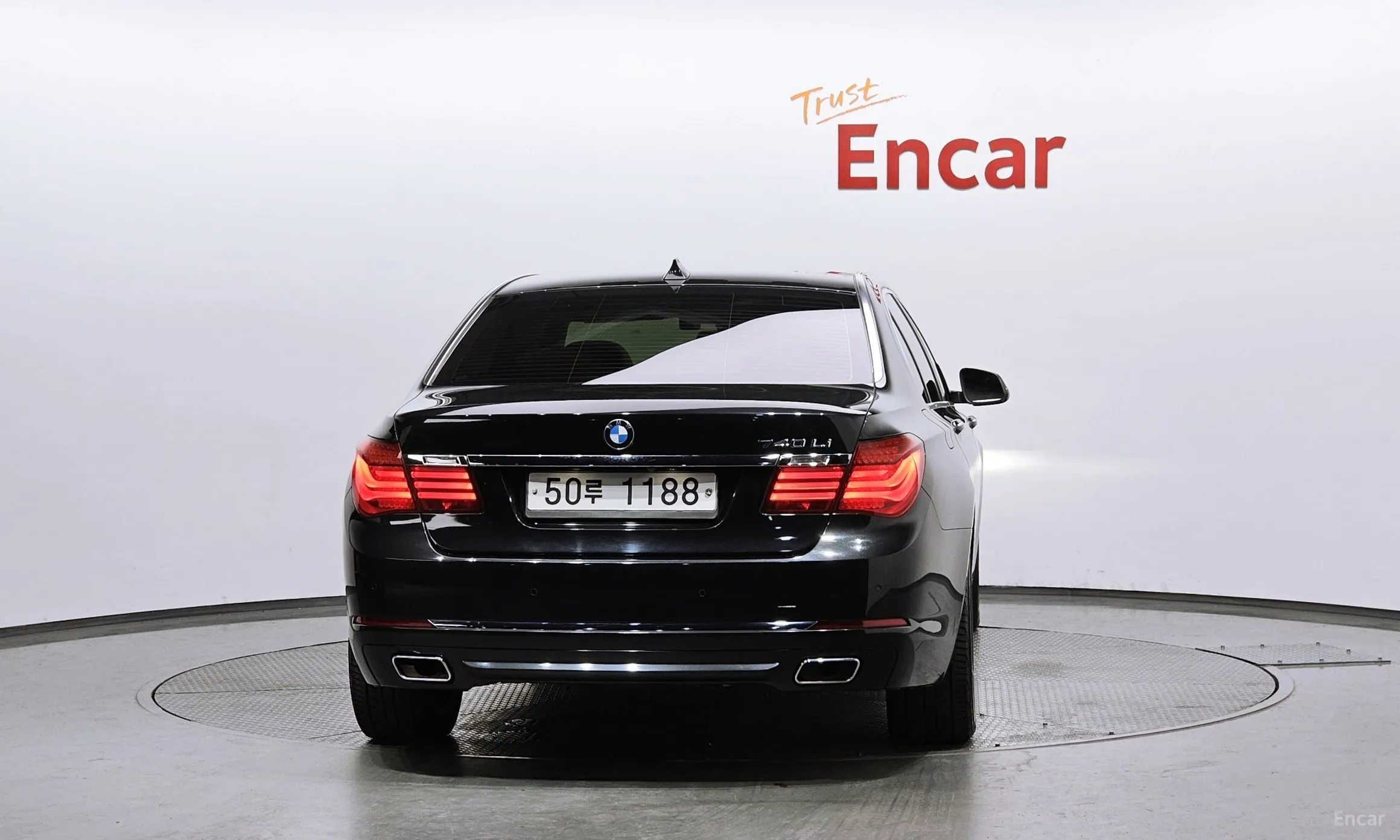 BMW 7 Series (F01) превью 3