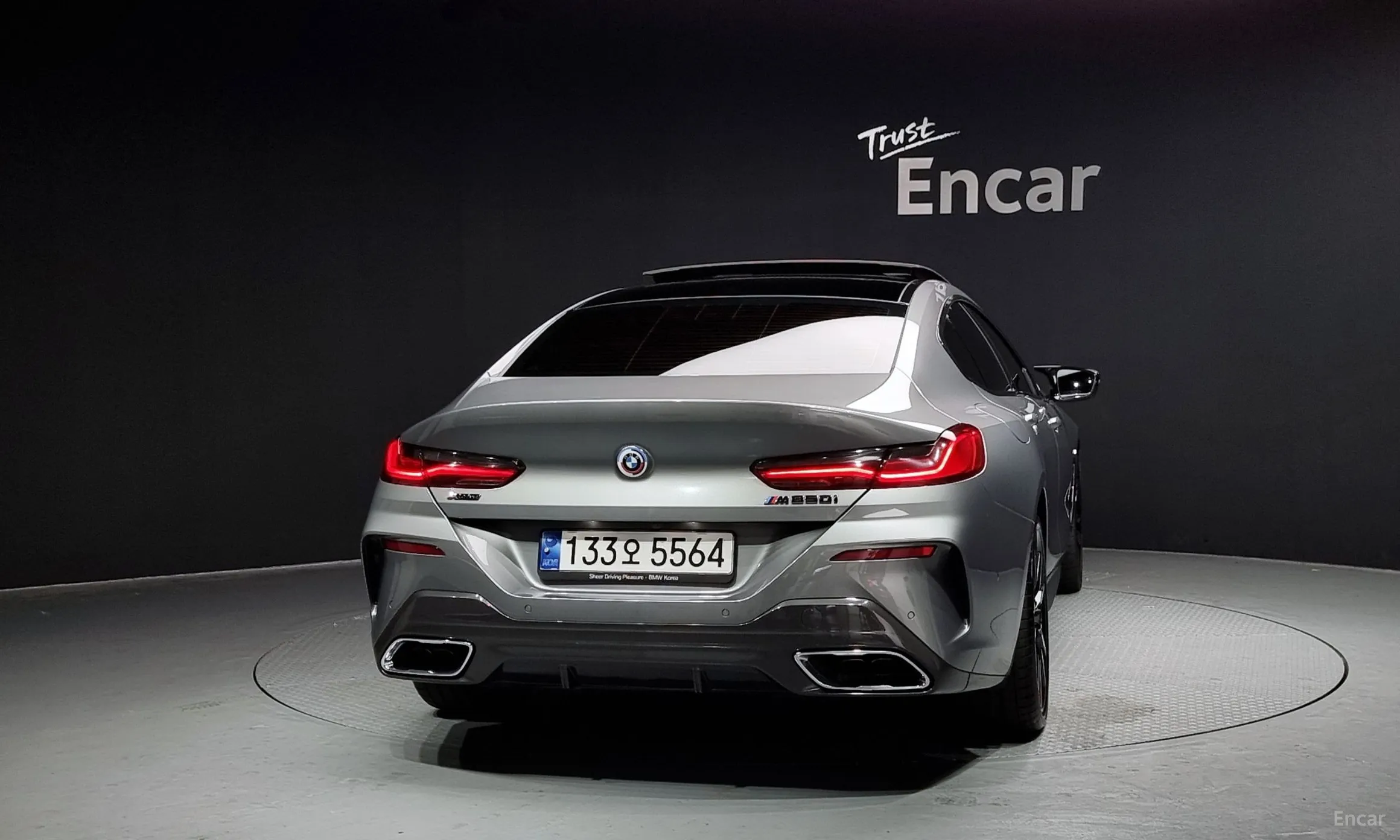 BMW 8-series (G15) превью 3