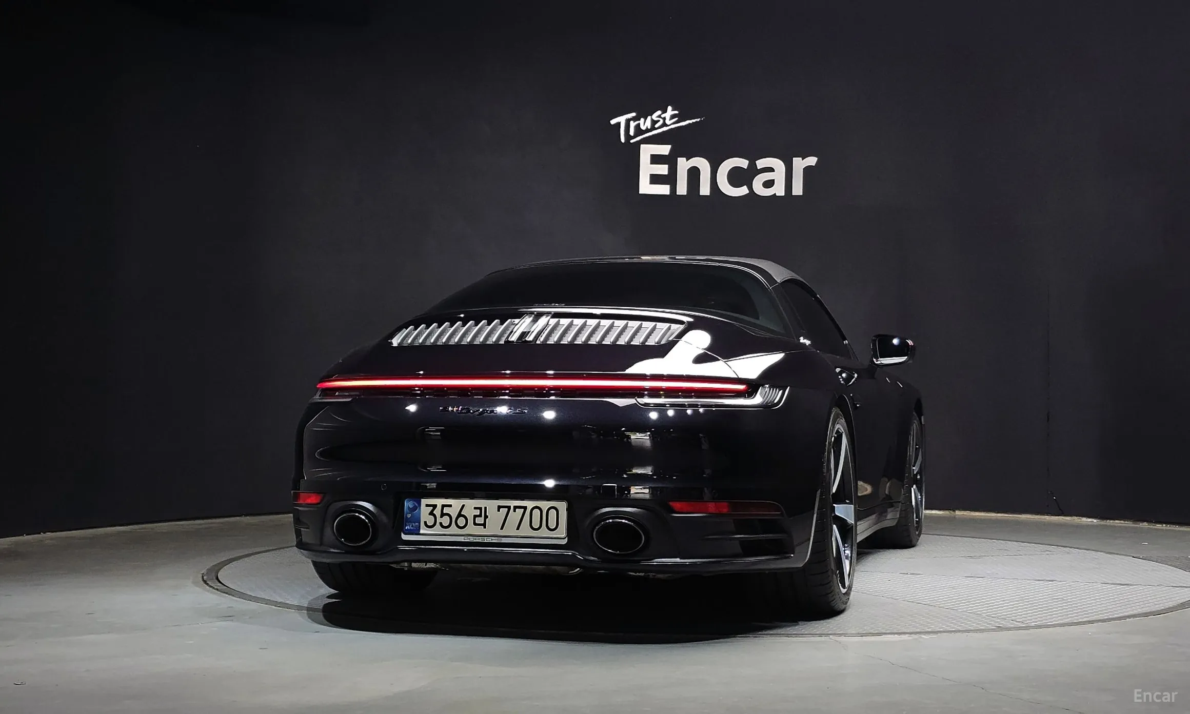 Porsche 911 (992) превью 3