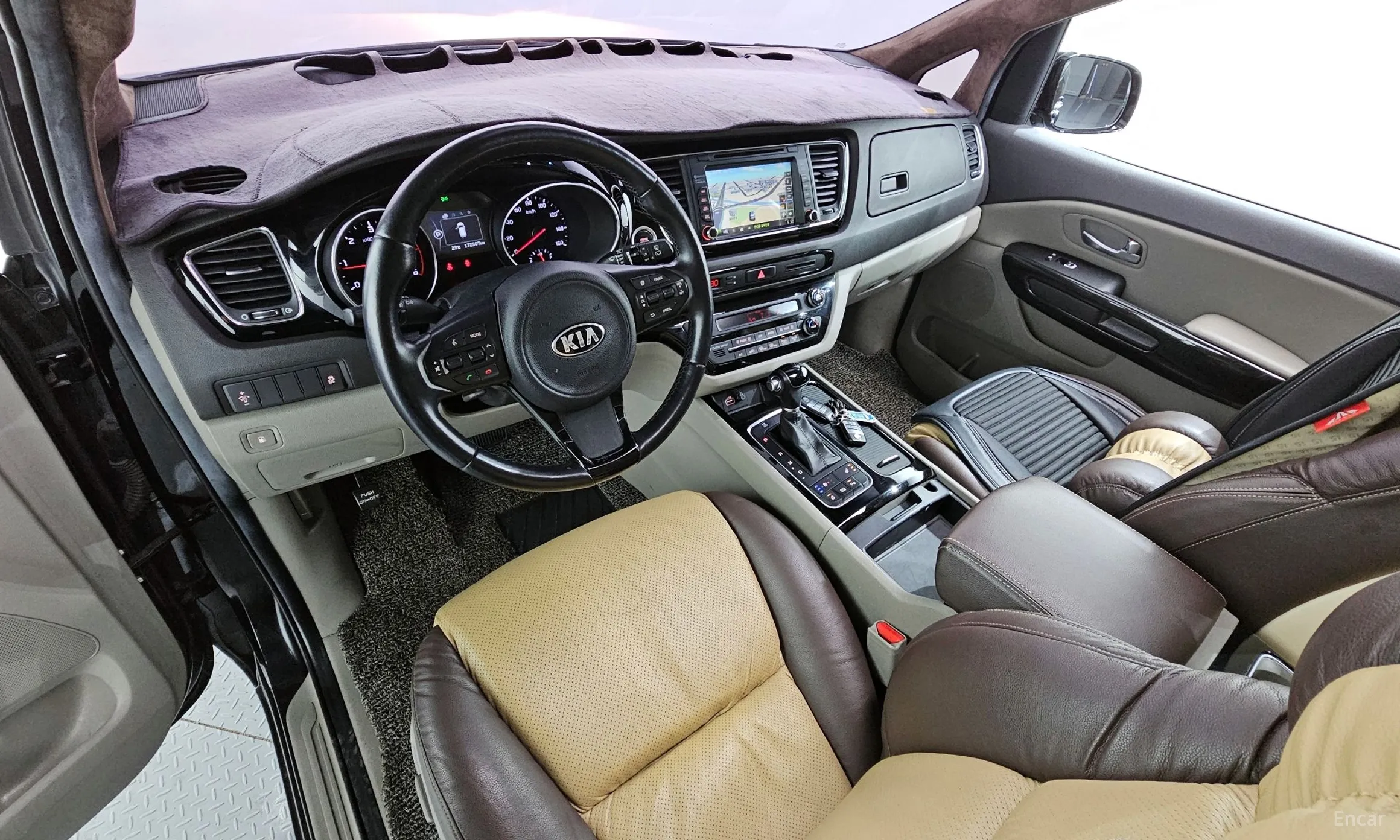 Kia Carnival превью 4