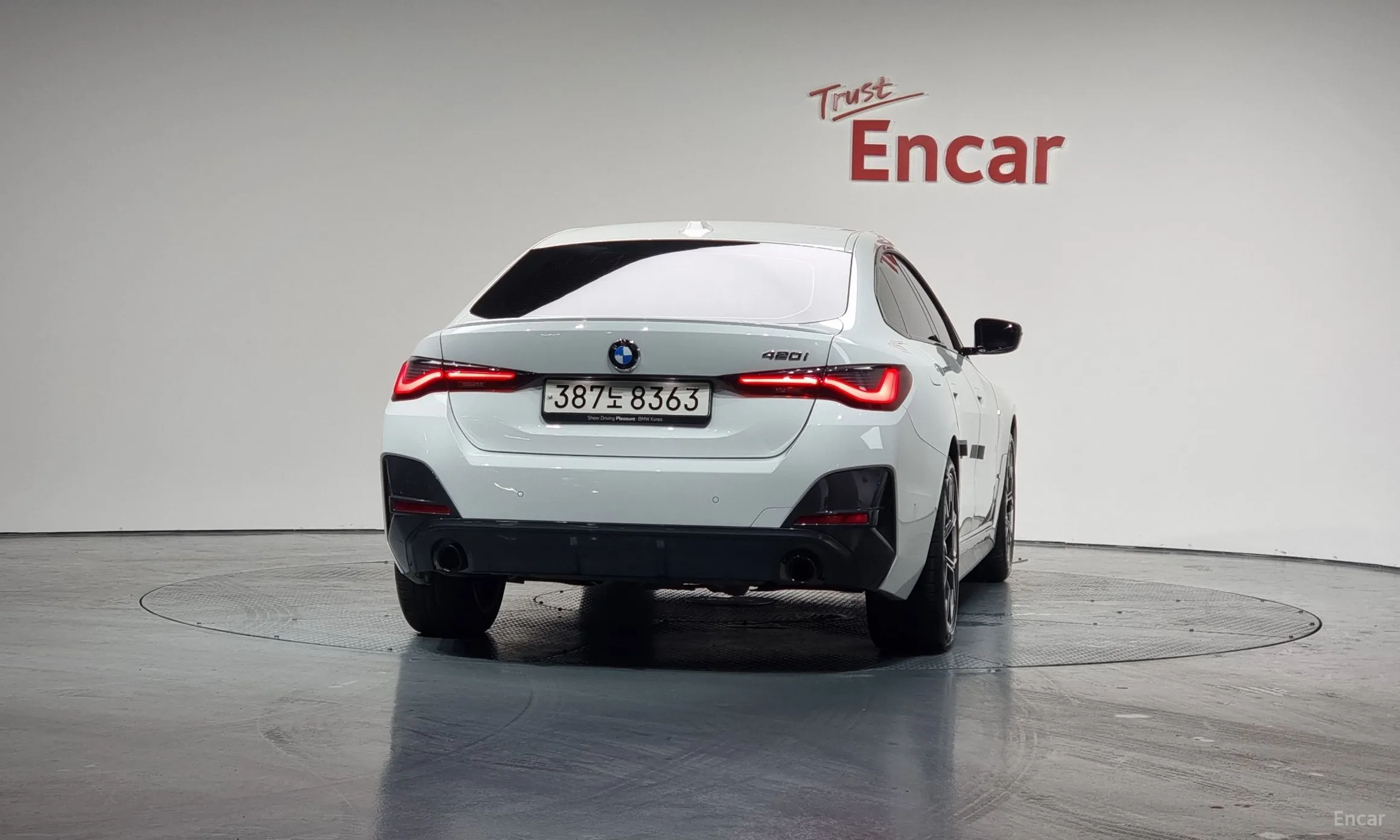 BMW Series 4 (G22) превью 3