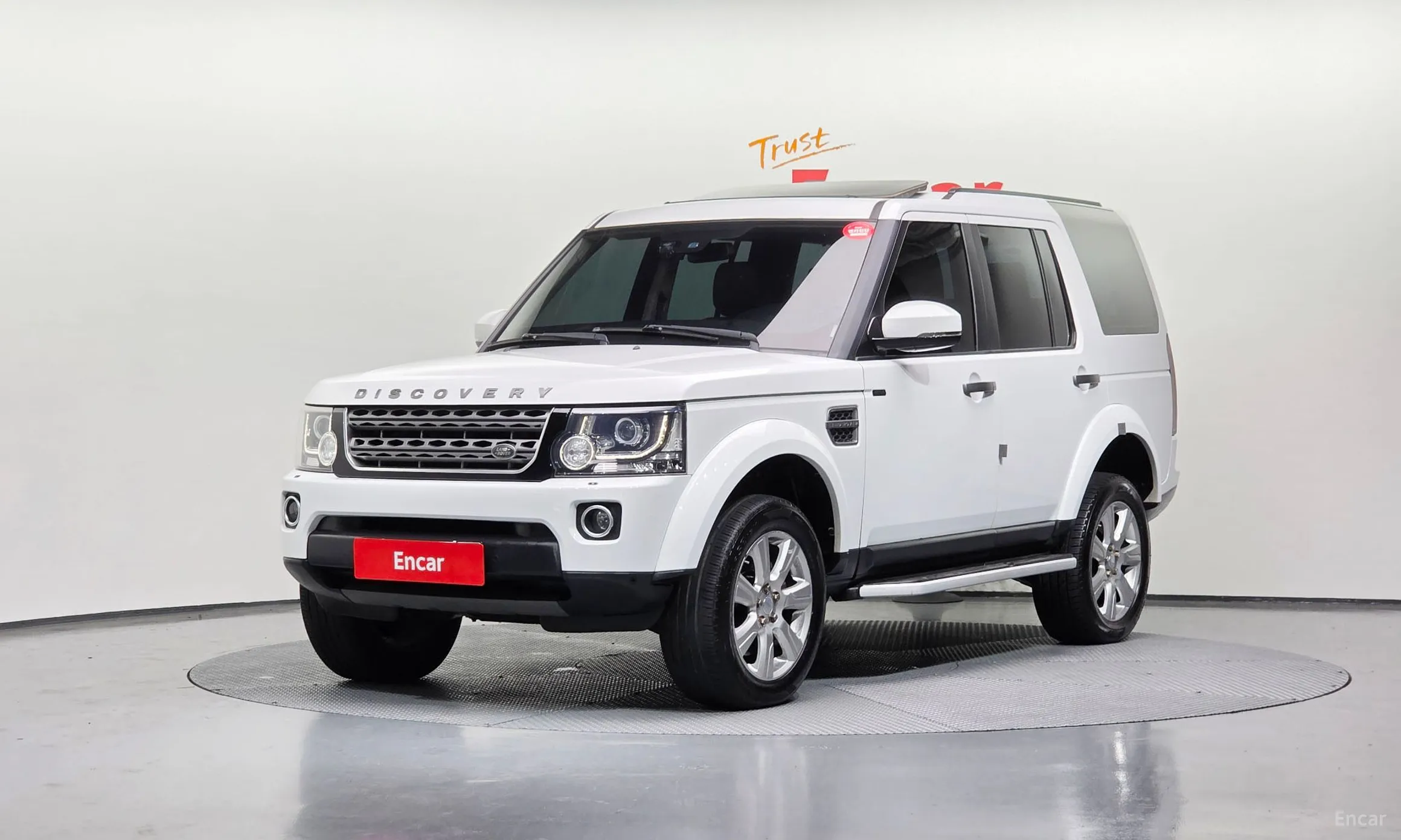 Land Rover Discovery 4