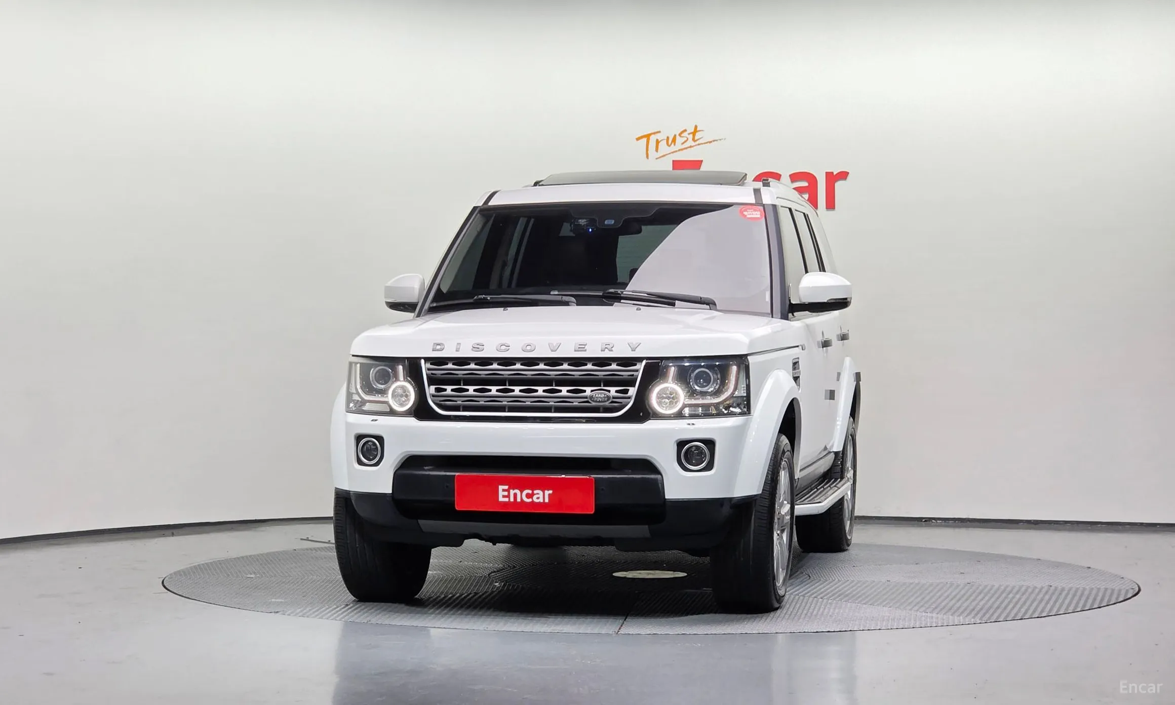 Land Rover Discovery 4