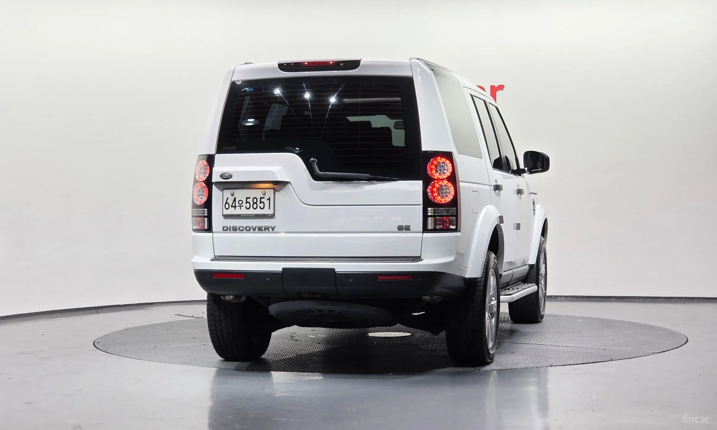 Land Rover Discovery 4 превью 3